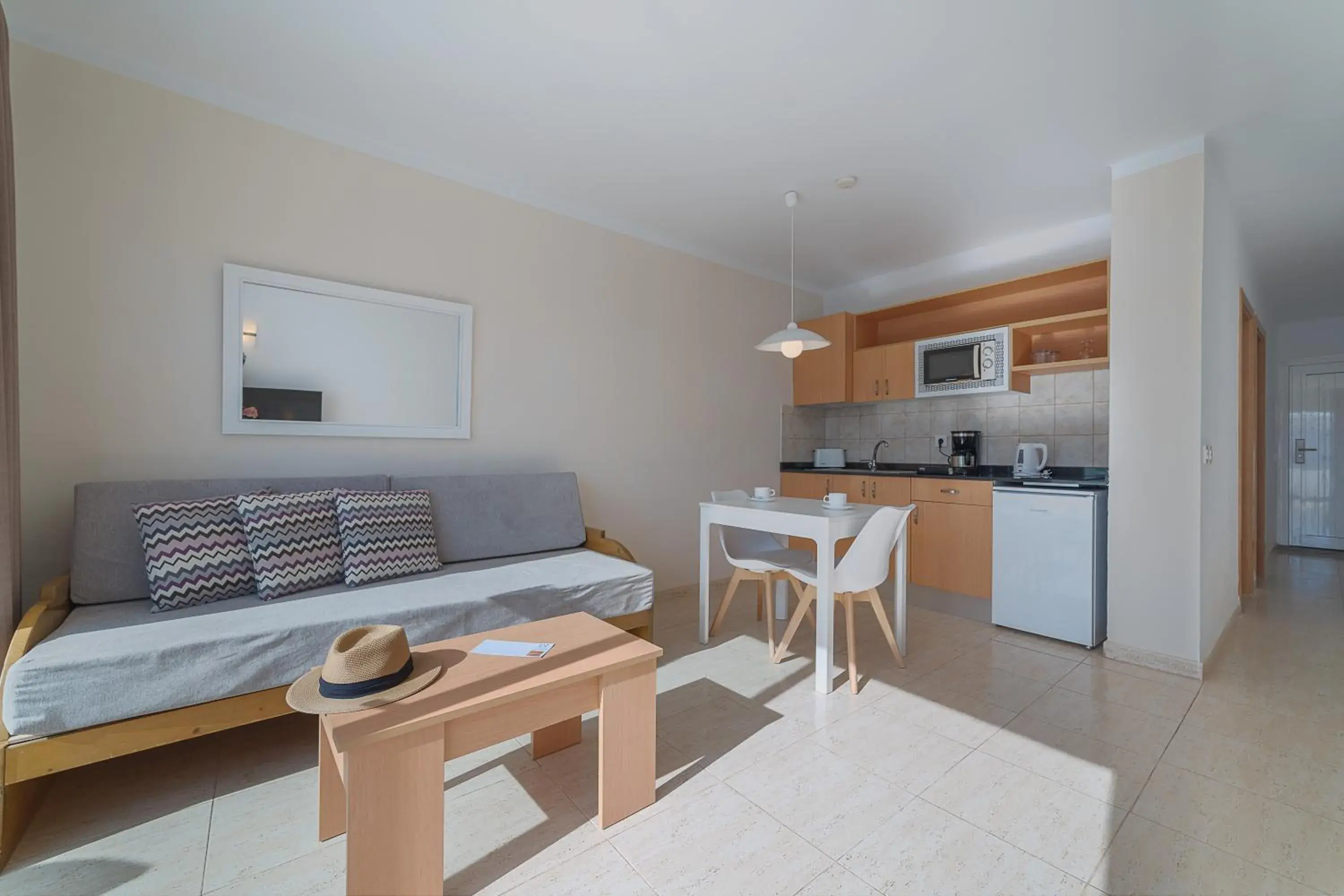 Photo of the whole room in Hotel Siroco - Adults Only 18 Photo of the whole room in Hotel Siroco - Adults Only 18