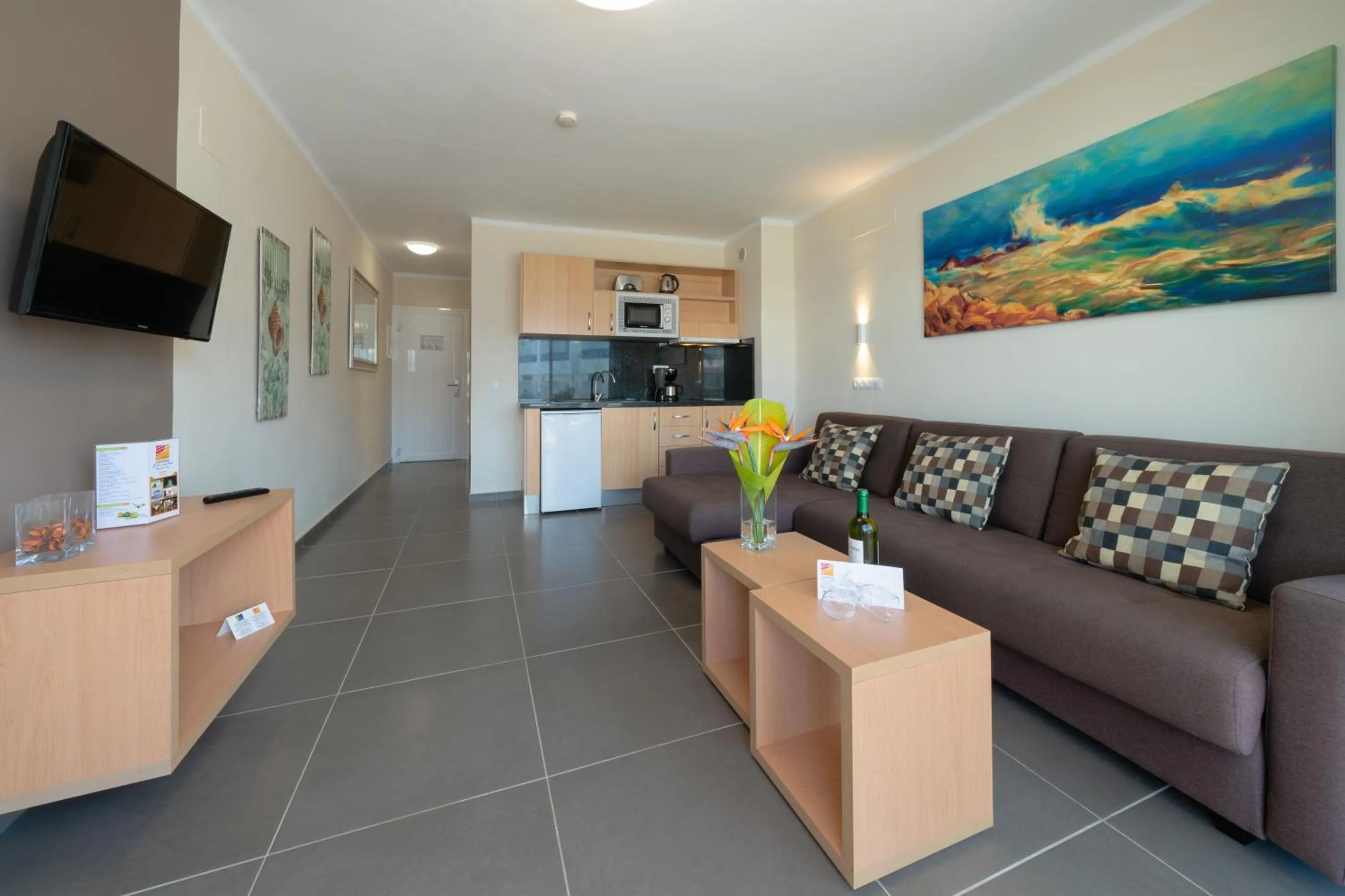 TV and multimedia in Hotel Siroco - Adults Only 18