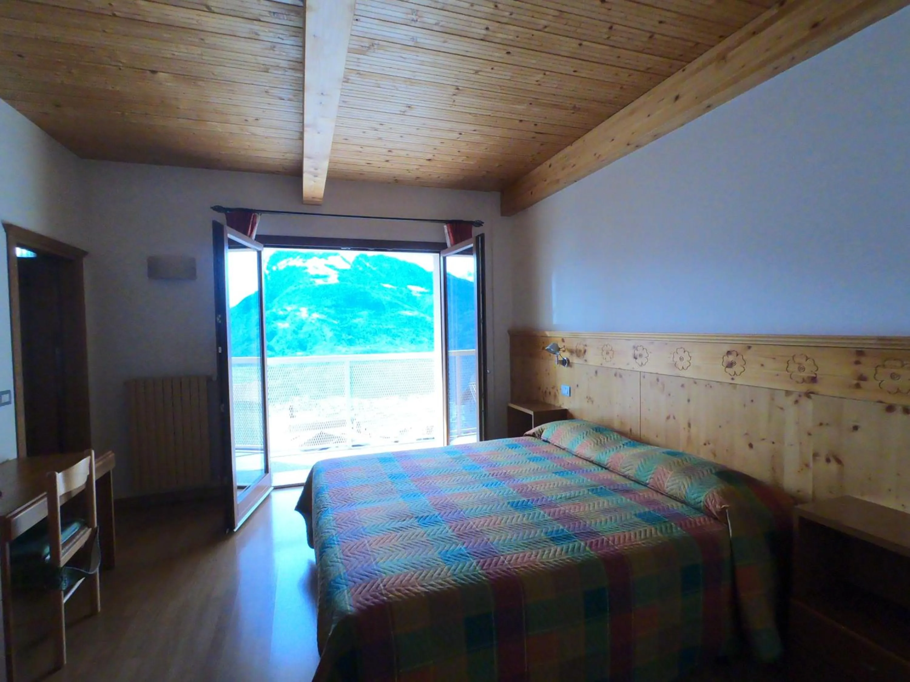 Bed in Albergo Ristorante Baraglia