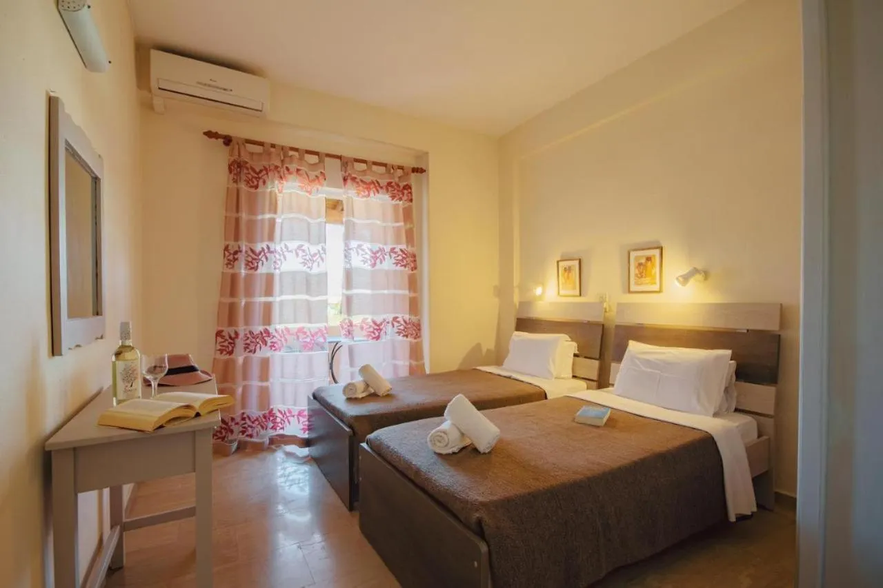 Property building in Villa Rosa Apartments