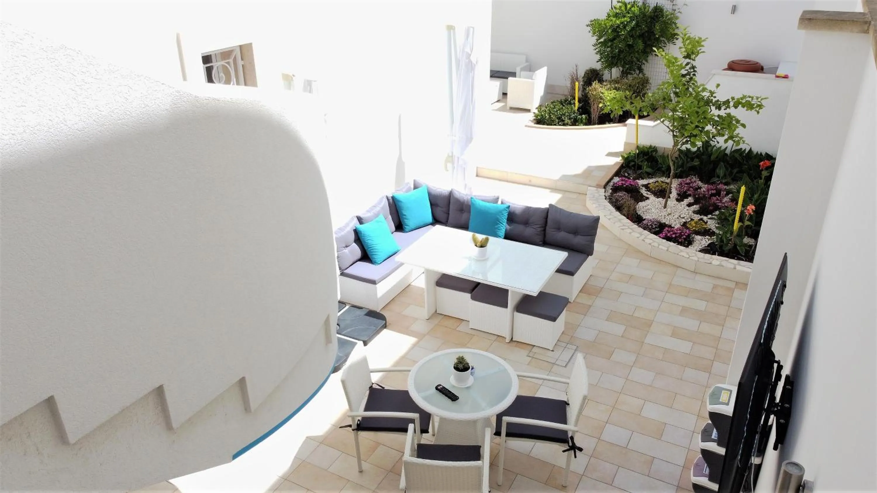 Garden in Kalinifta Rooms Apartment