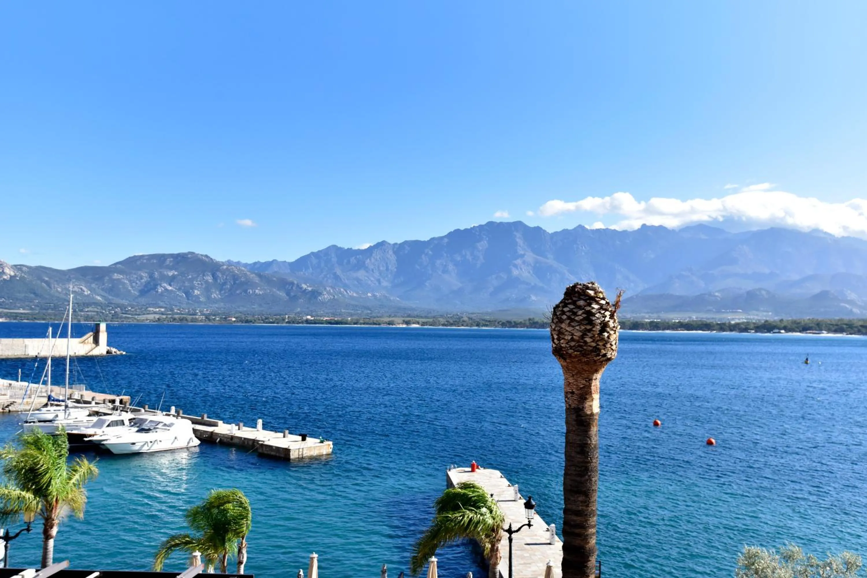 Nearby landmark in Le Balcon du Pêcheur