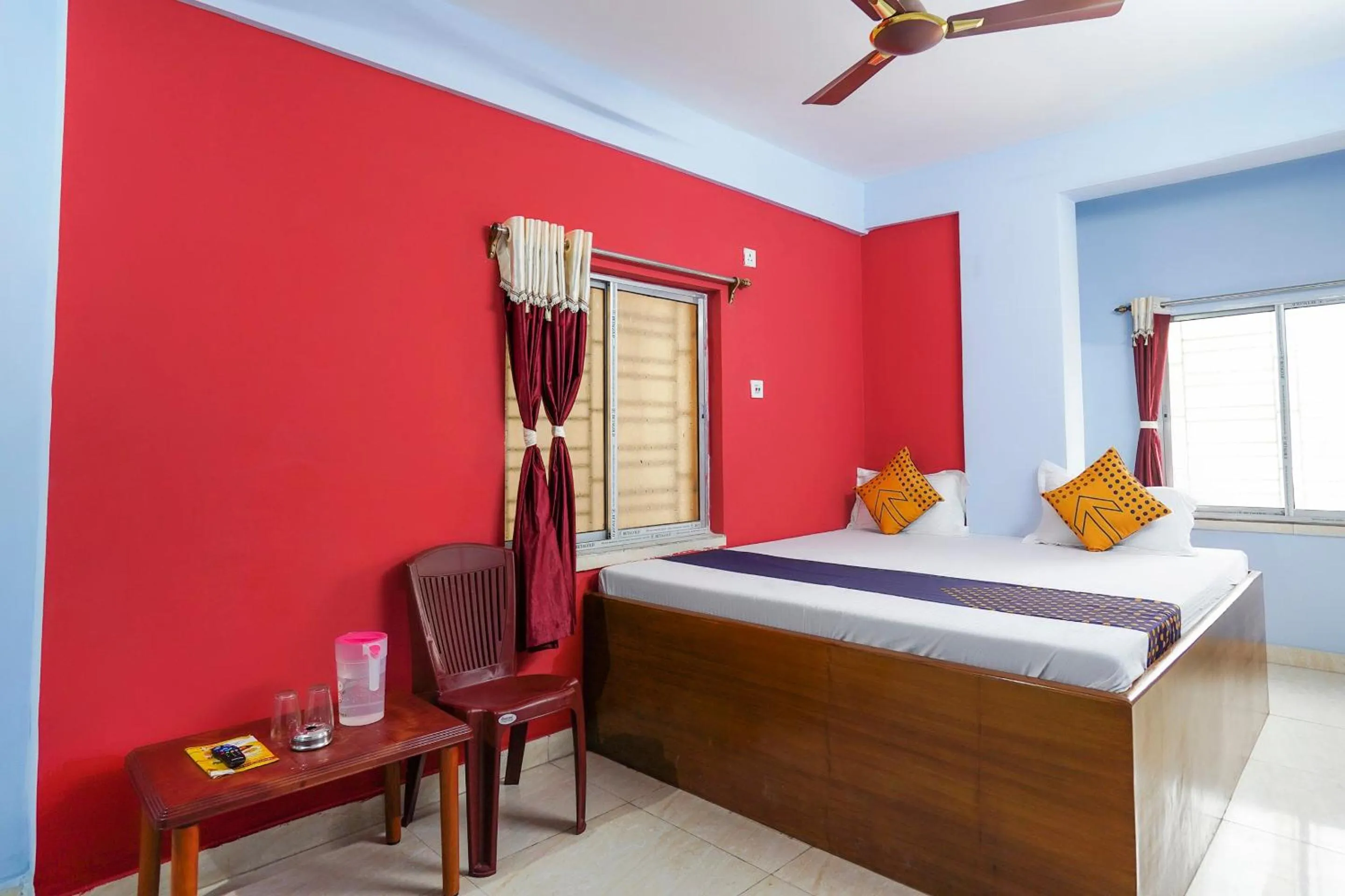 Bedroom, Bed in SPOT ON Silver Green