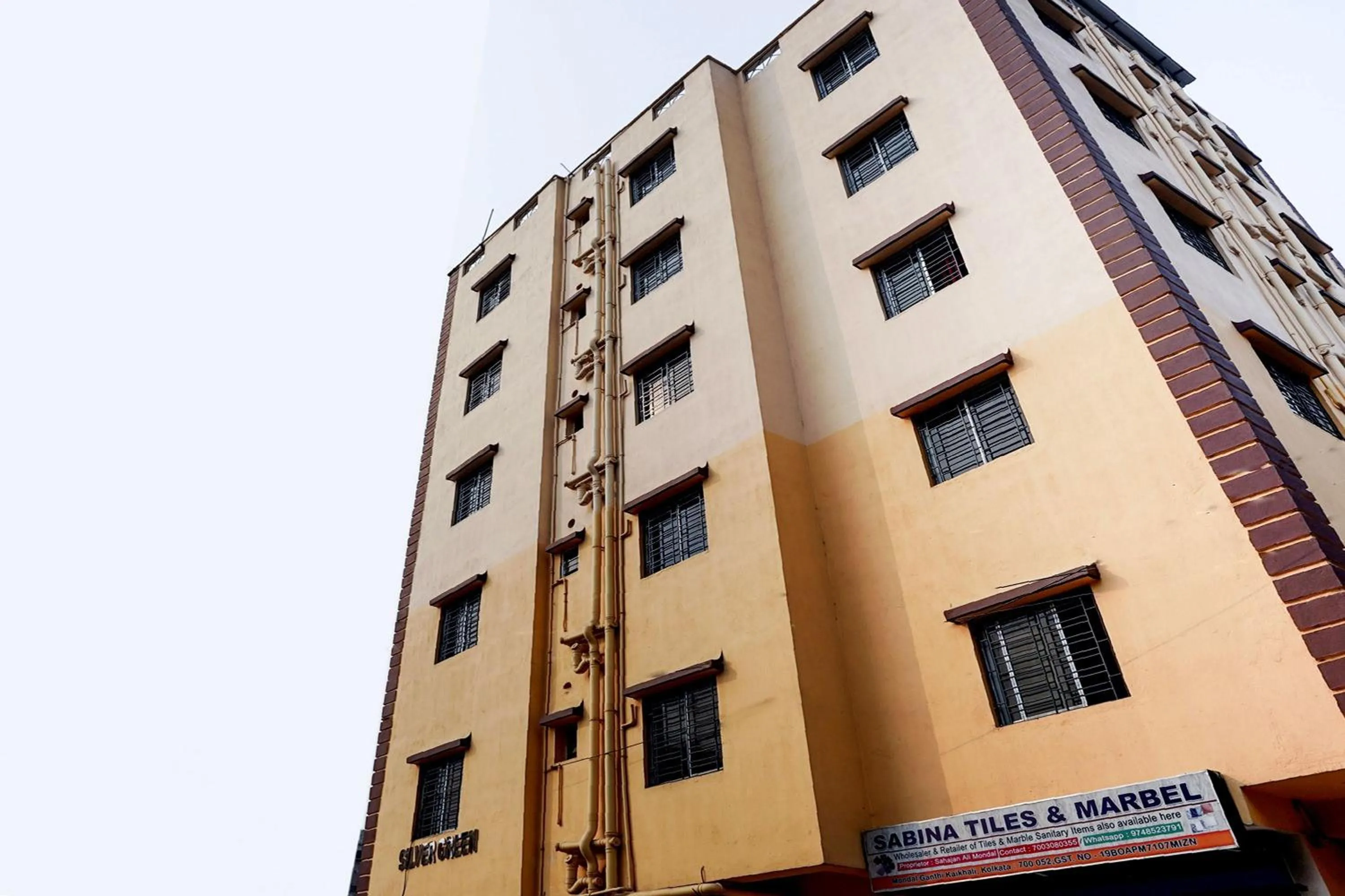 Facade/entrance in SPOT ON Silver Green