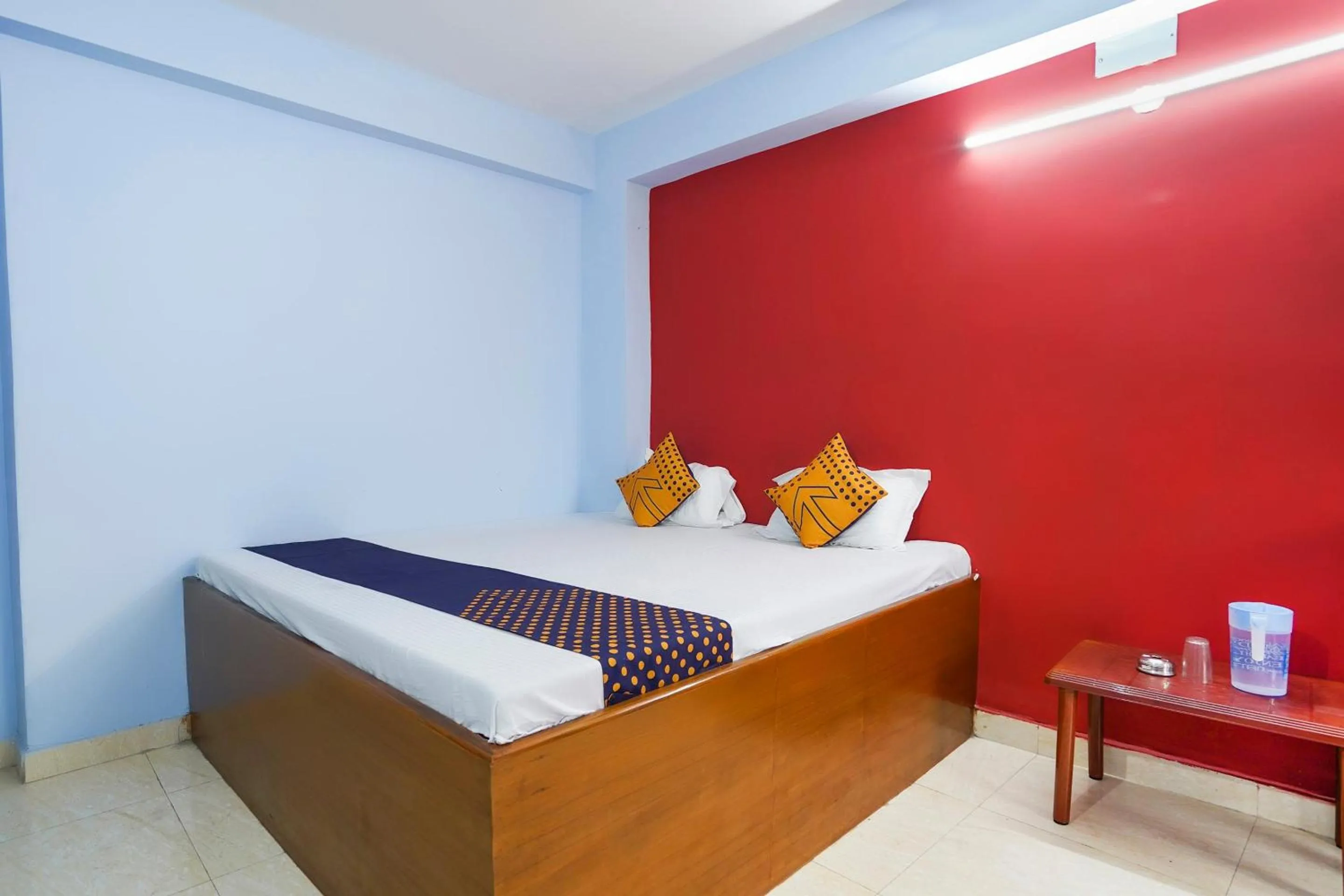 Bedroom, Bed in SPOT ON Silver Green