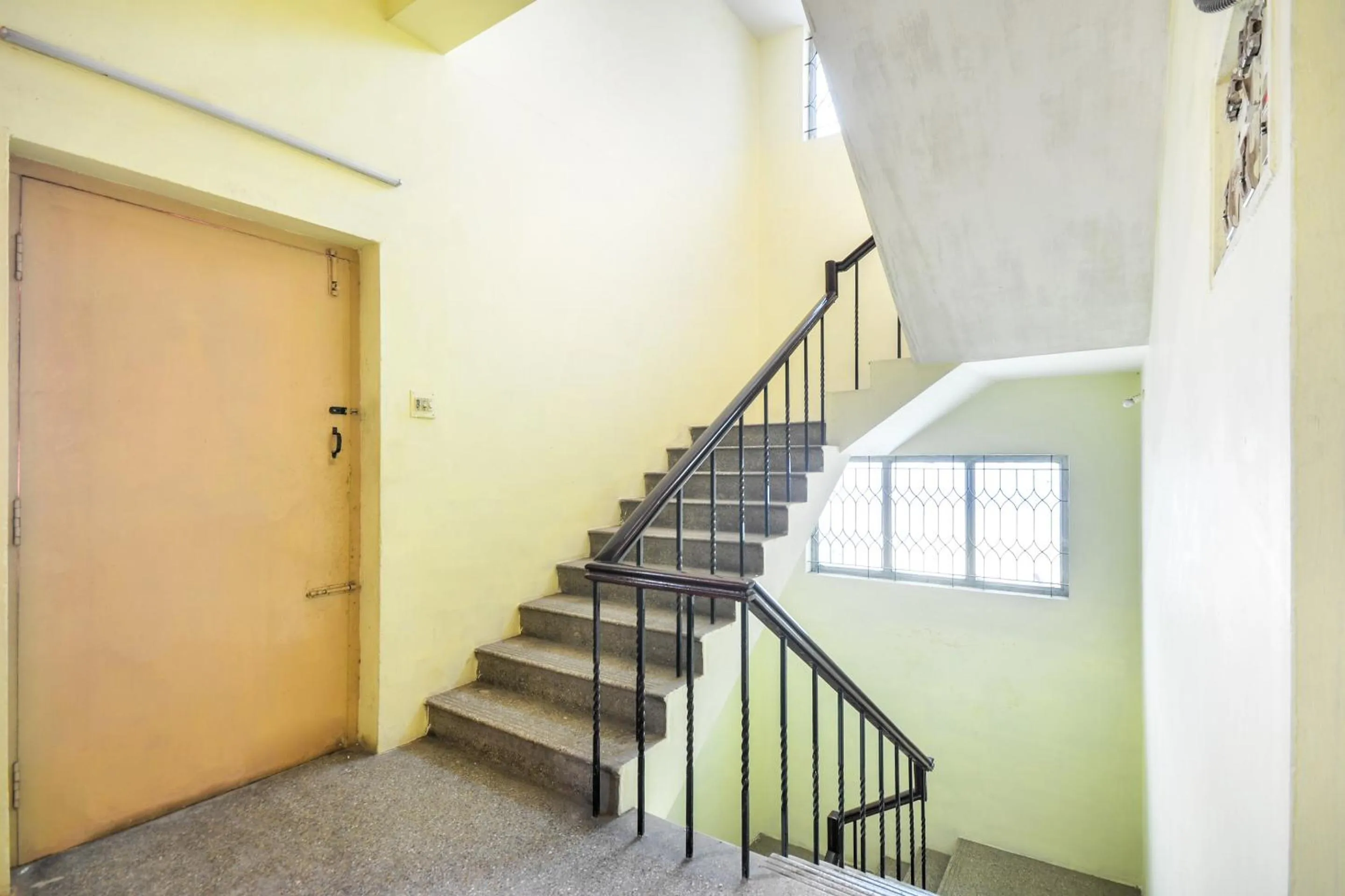 Lobby or reception in Super Hotel O Aruljothi Gandhipuram Bus Terminus