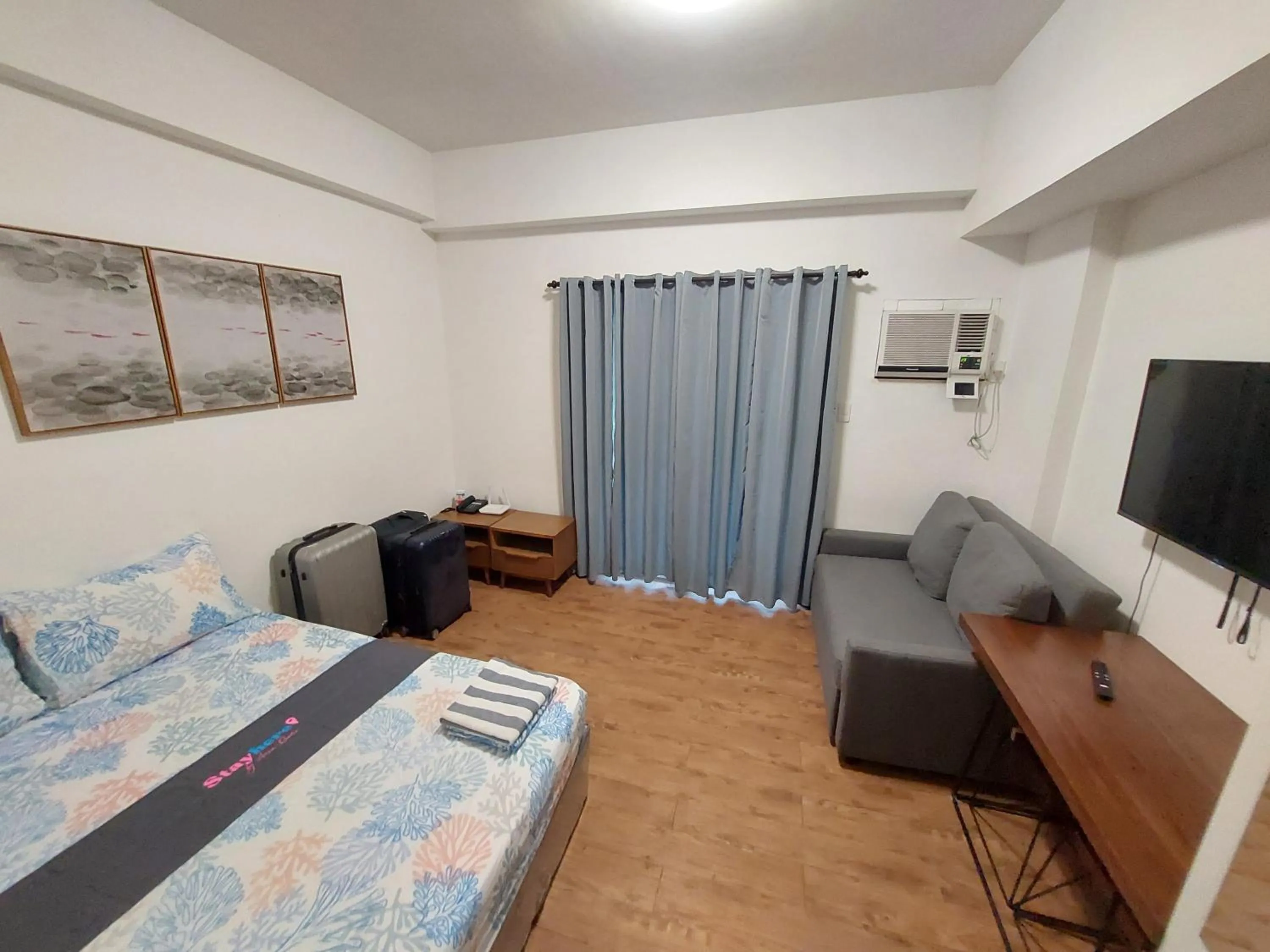 Bed in ANIA CONDO STAY