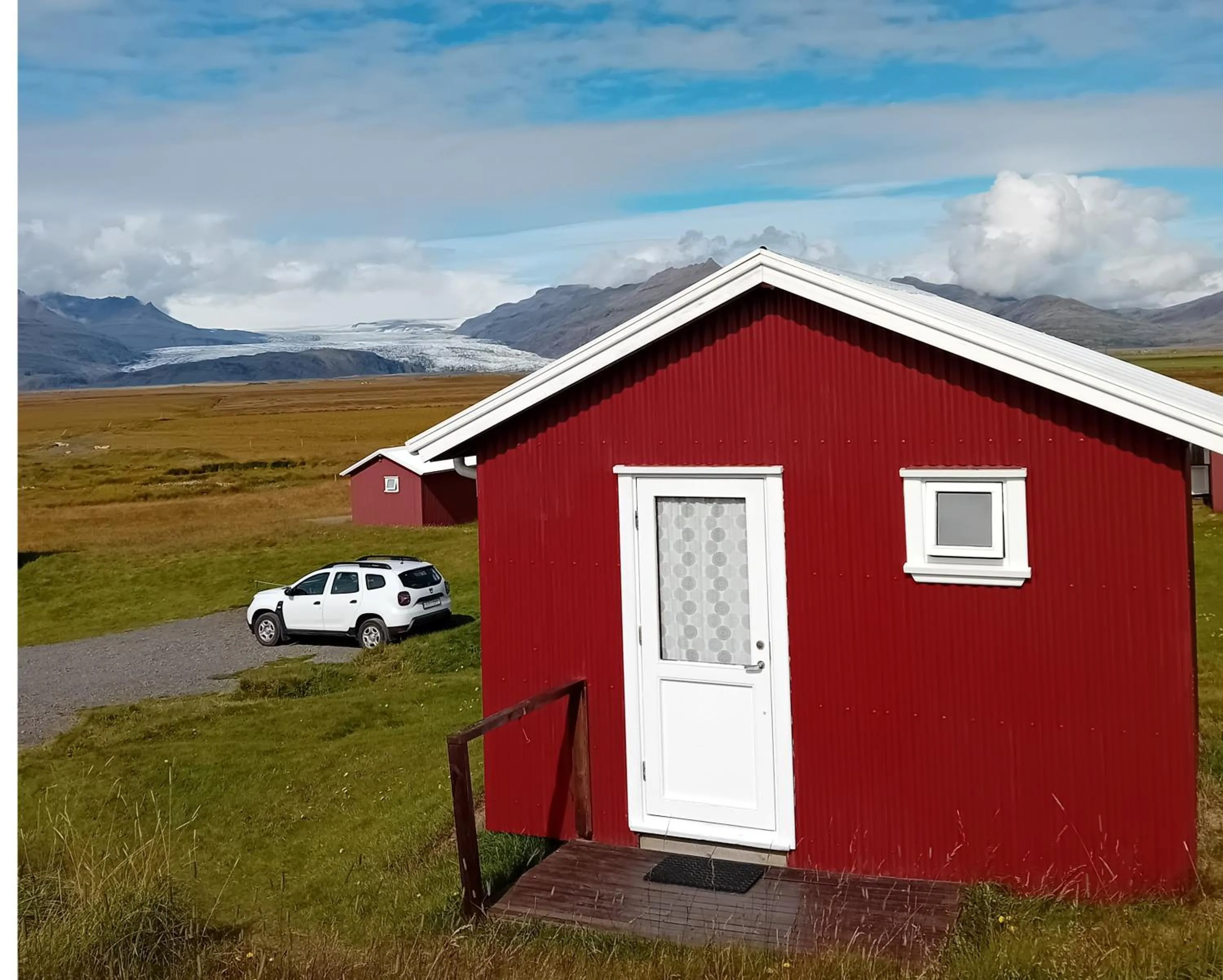 Property building in Lambhus Glacier View Cabins