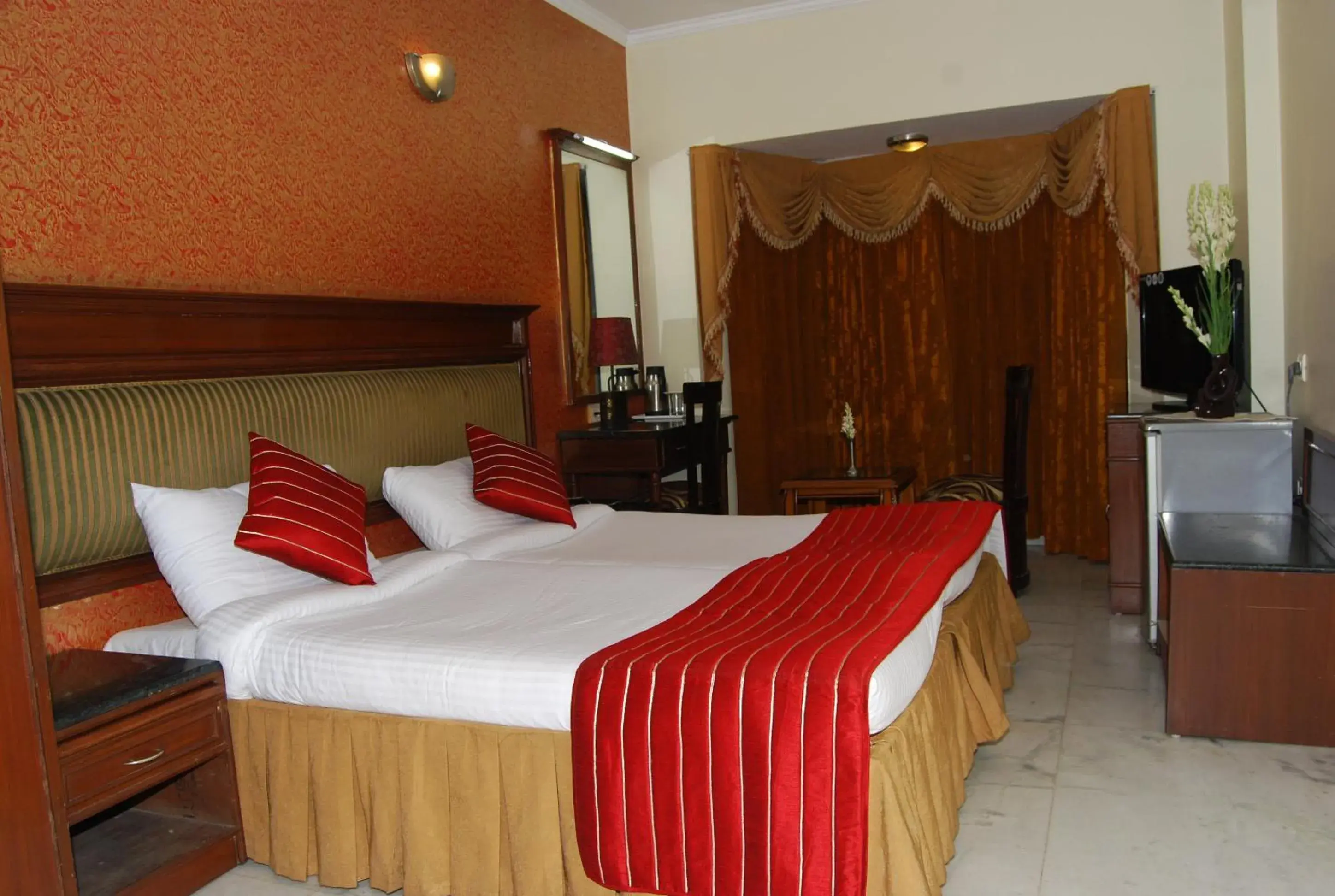 Bedroom, Bed in The Maple Leaf @ DLF Cyber City Bedroom, Bed in The Maple Leaf @ DLF Cyber City