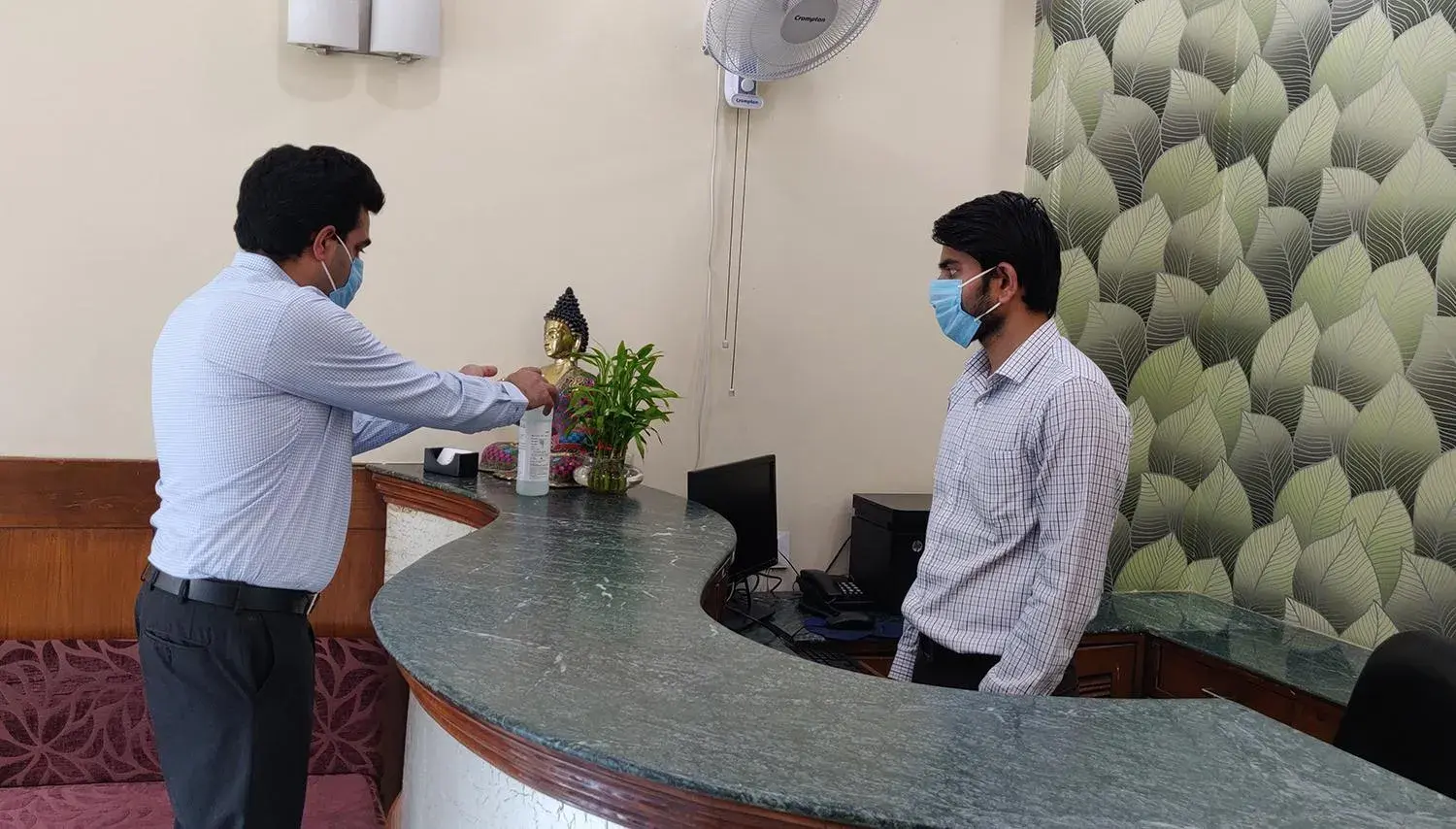 The Maple Leaf @ DLF Cyber City The Maple Leaf @ DLF Cyber City