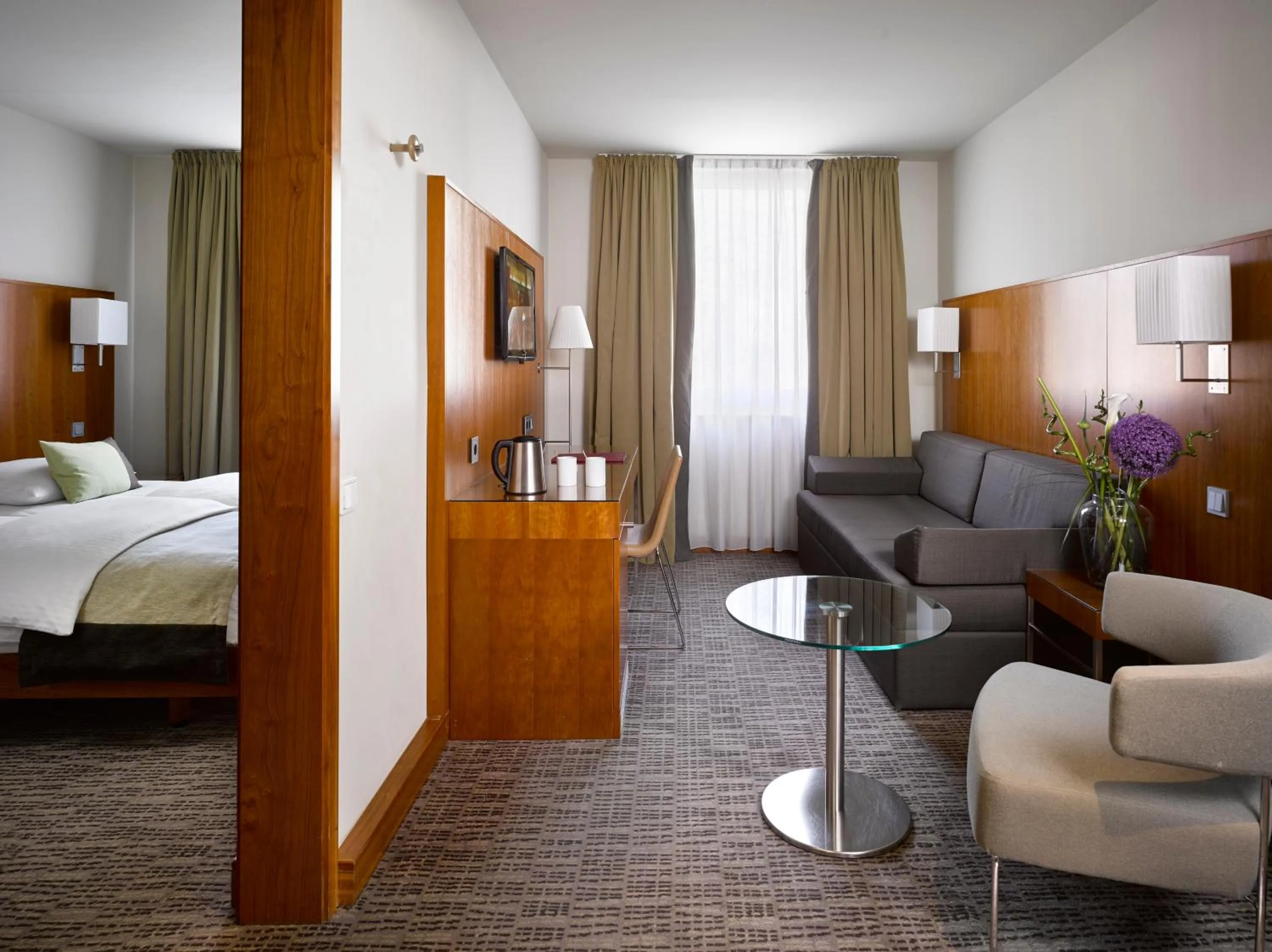 Photo of the whole room, Bed in K+K Hotel am Harras