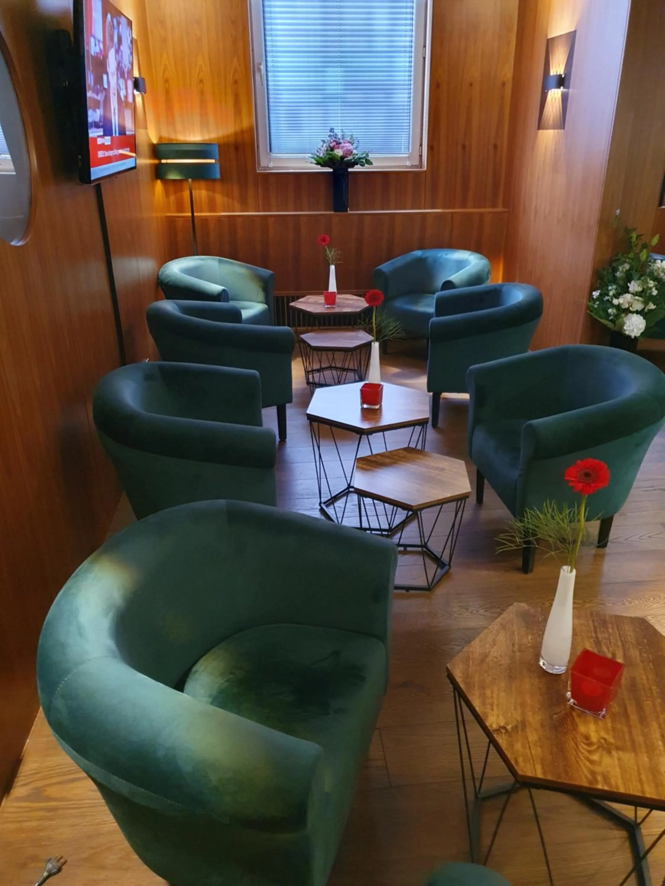 Lounge or bar in K+K Hotel am Harras