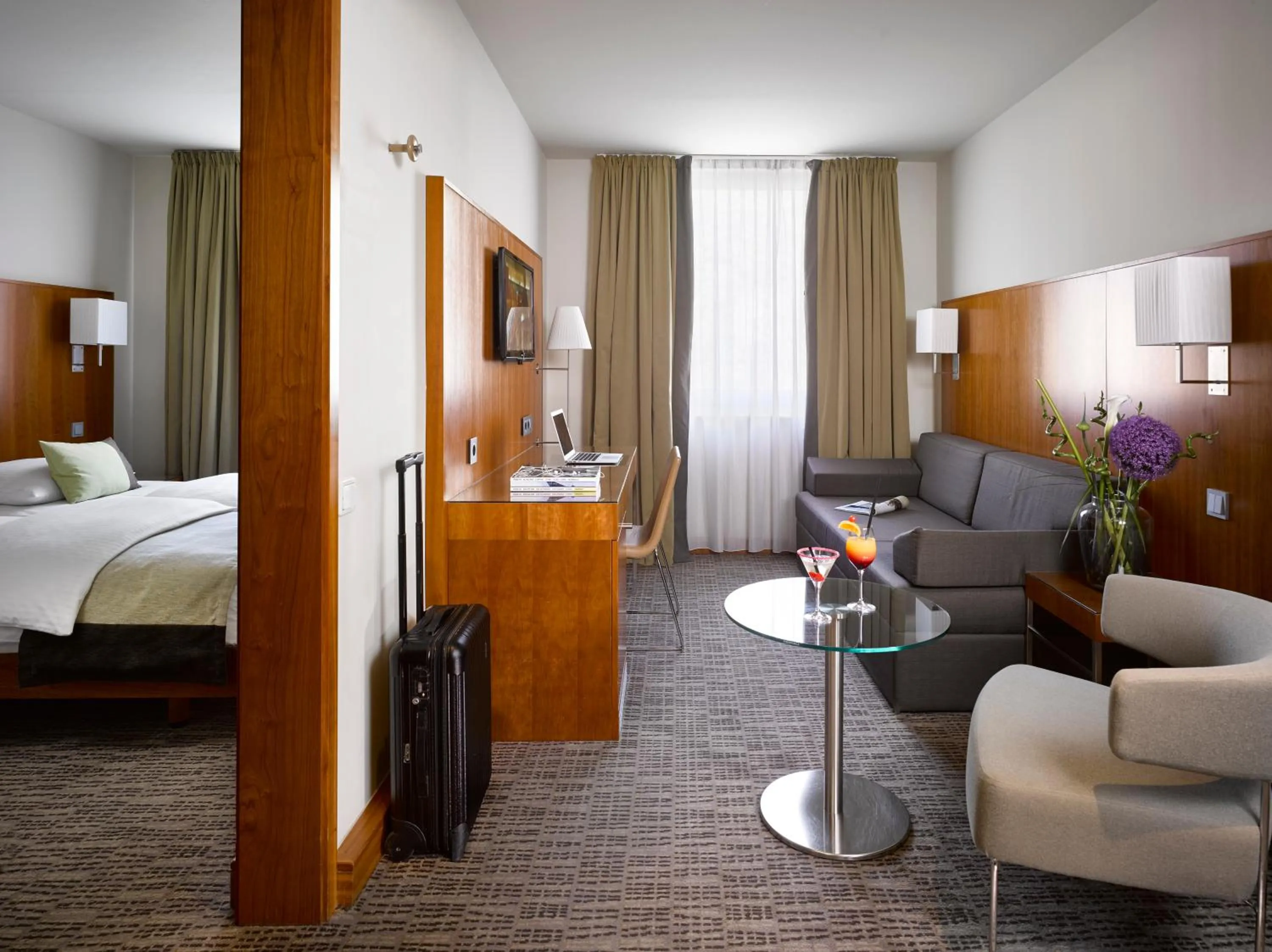 Photo of the whole room, Bed in K+K Hotel am Harras