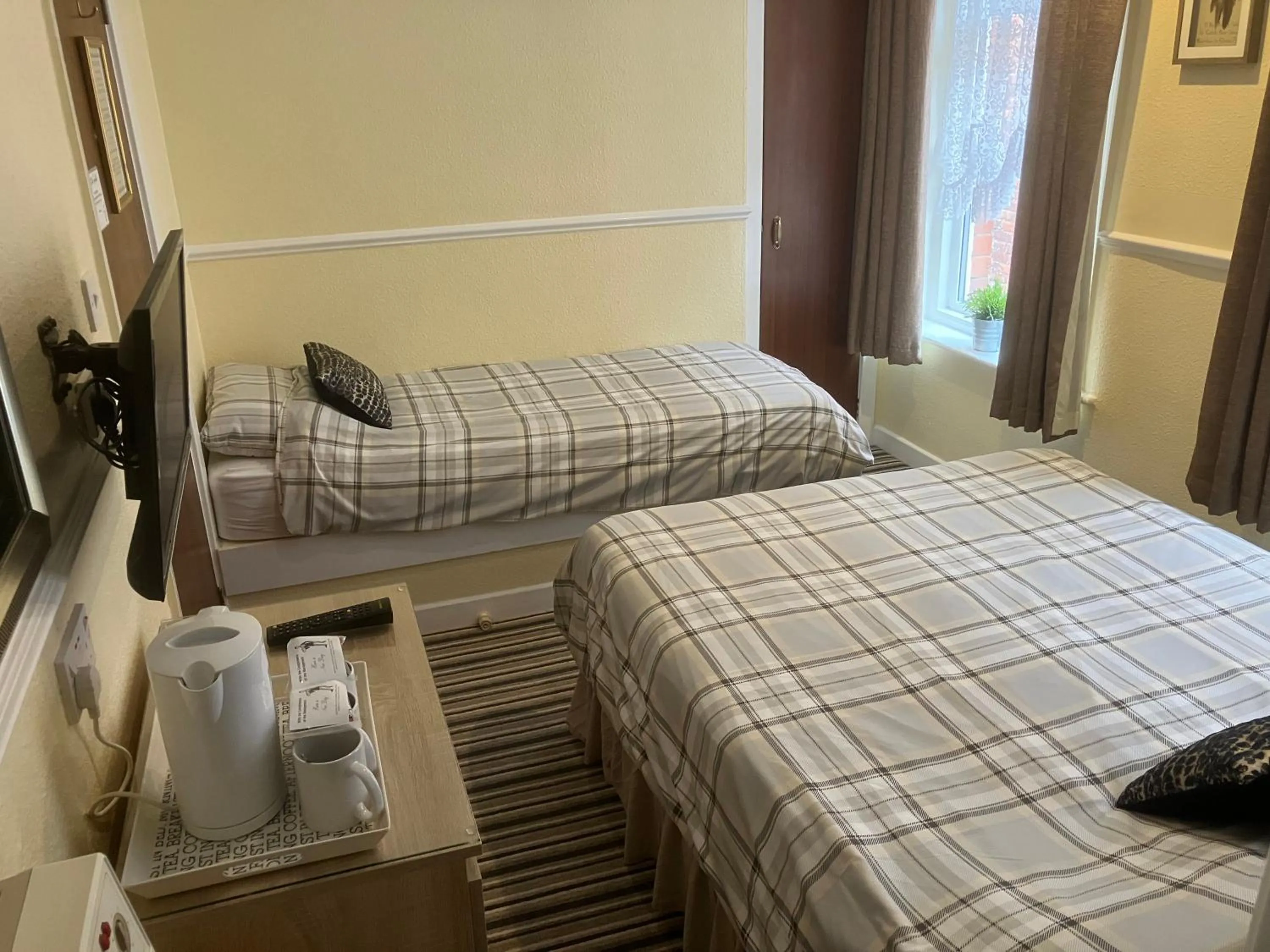 Pearl Hotel