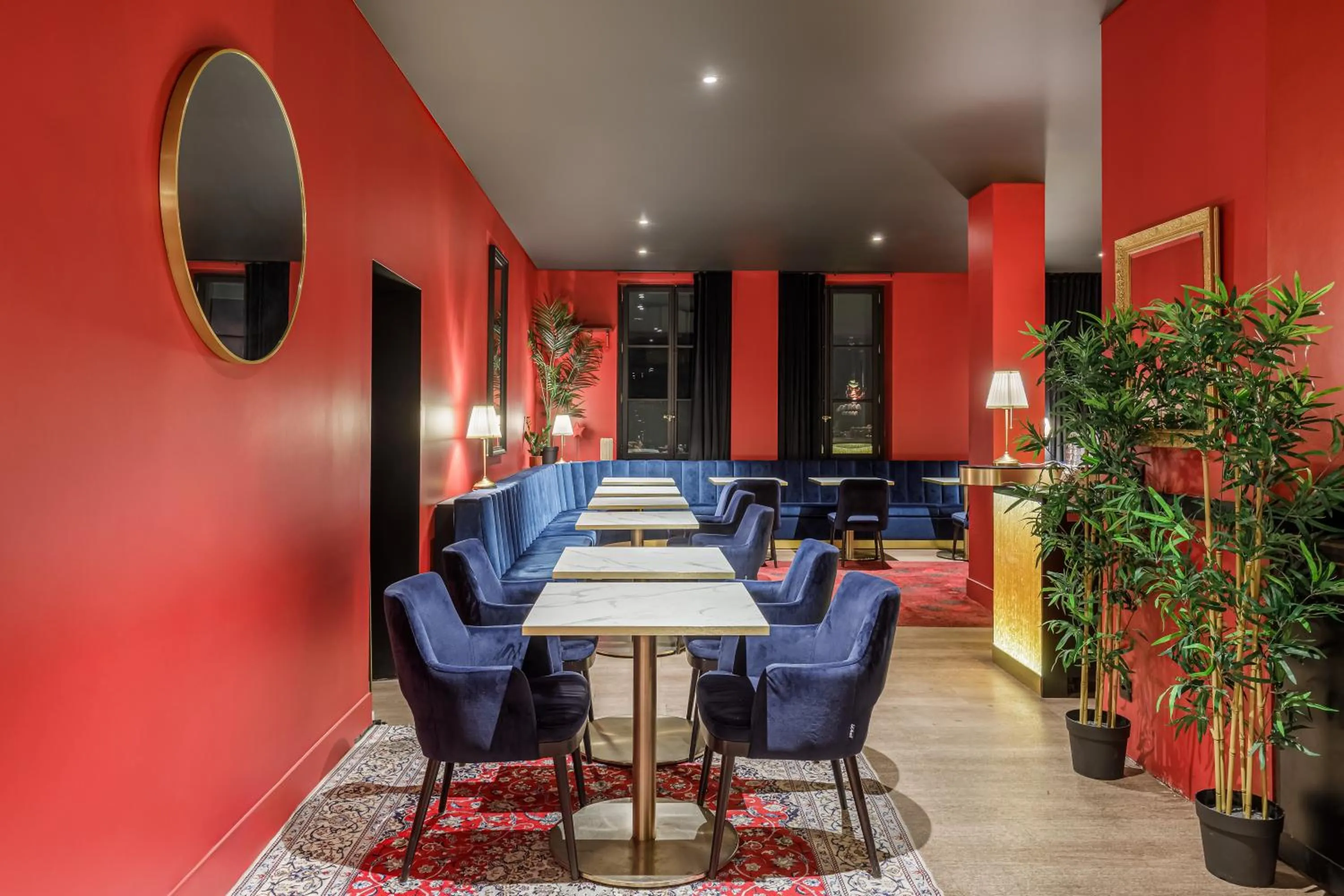 Dining area in Marmont Hotel