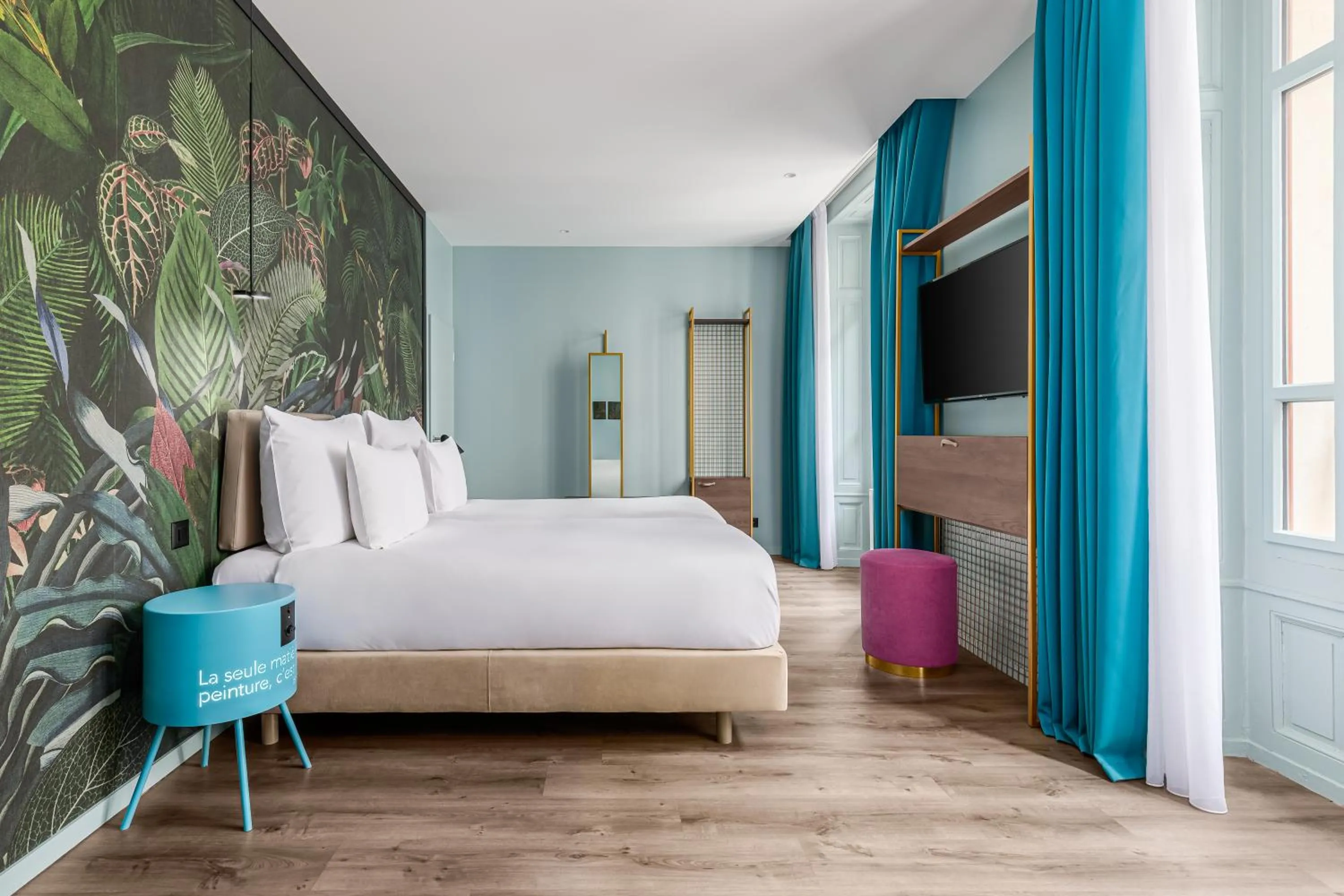 Bed in Marmont Hotel