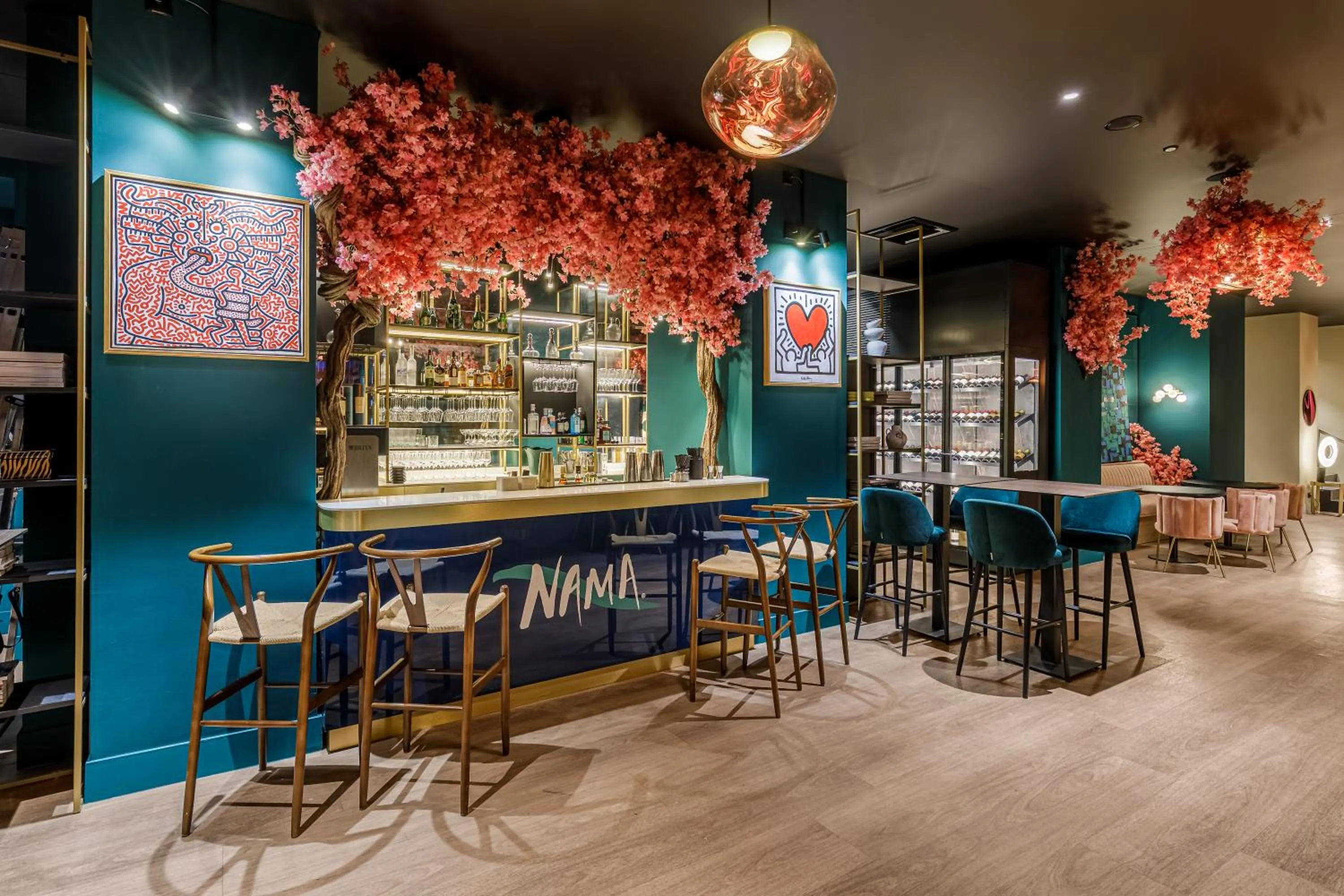 Restaurant/places to eat in Marmont Hotel