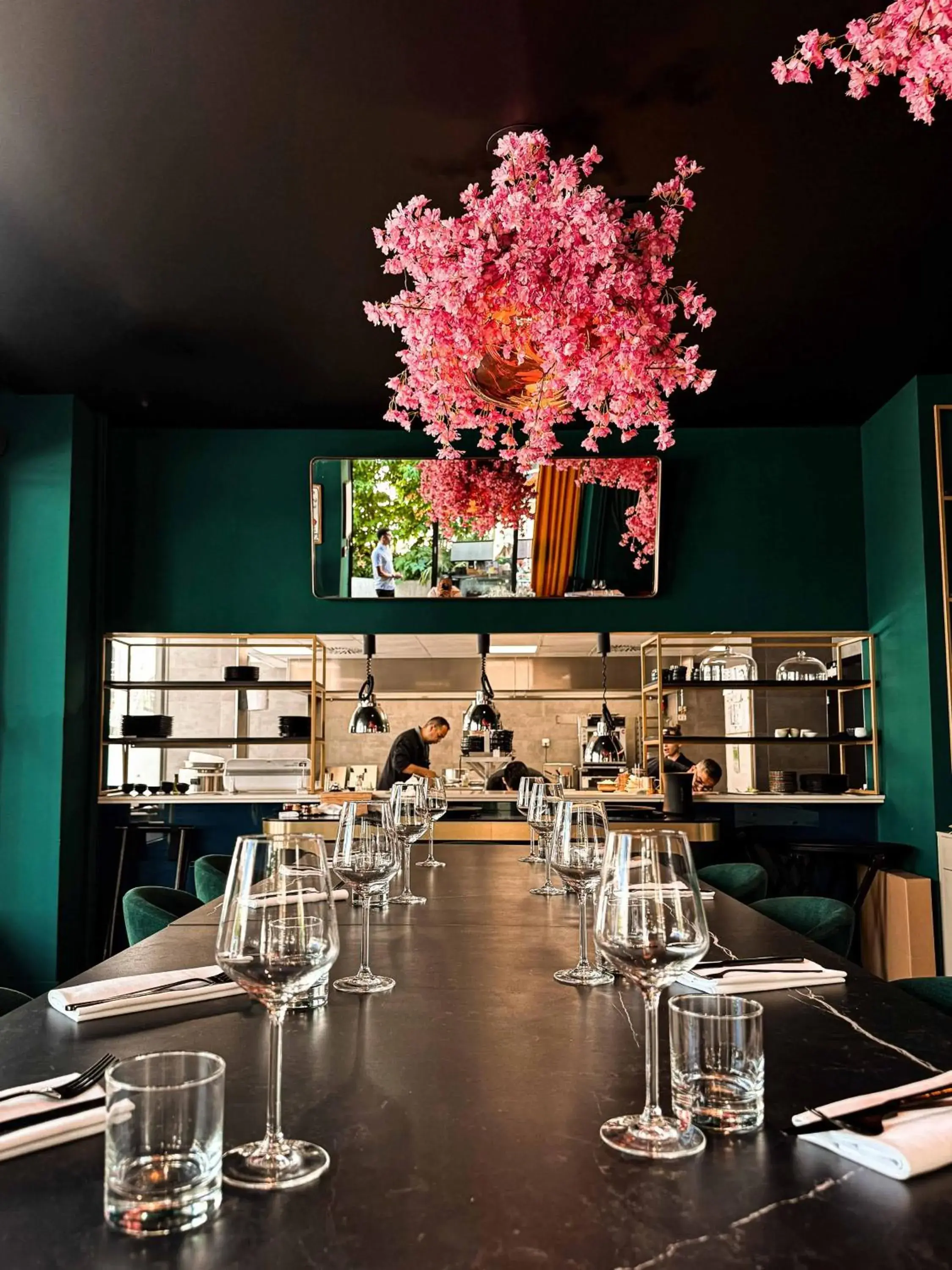 Restaurant/places to eat in Marmont Hotel Restaurant/places to eat in Marmont Hotel