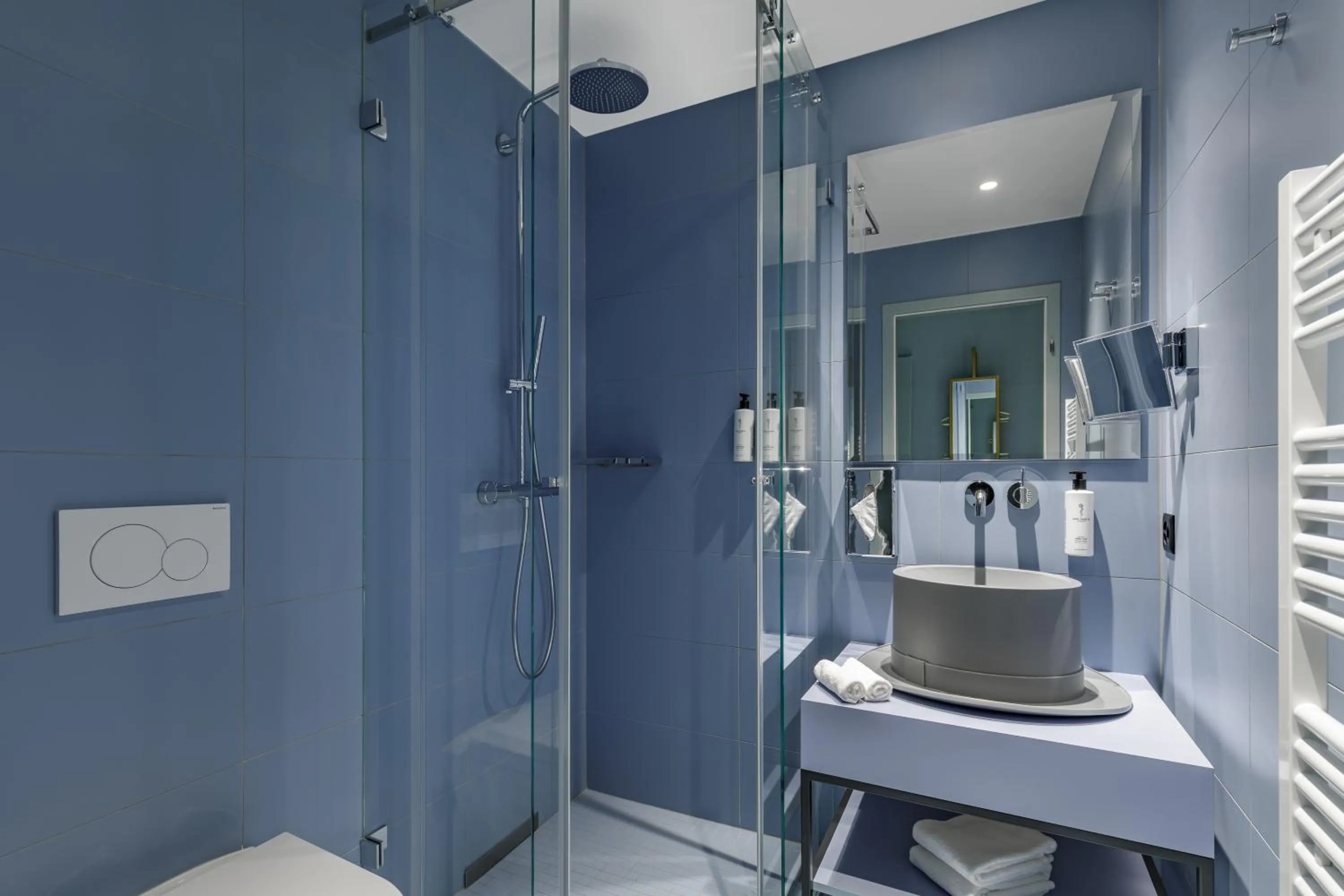 Shower in Marmont Hotel