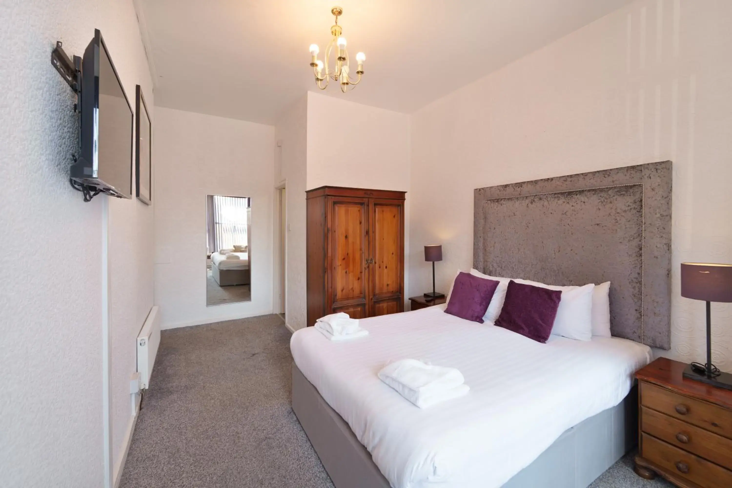 Double Room in The Royal Alexandra Hotel by Compass Hospitality Double Room in The Royal Alexandra Hotel by Compass Hospitality