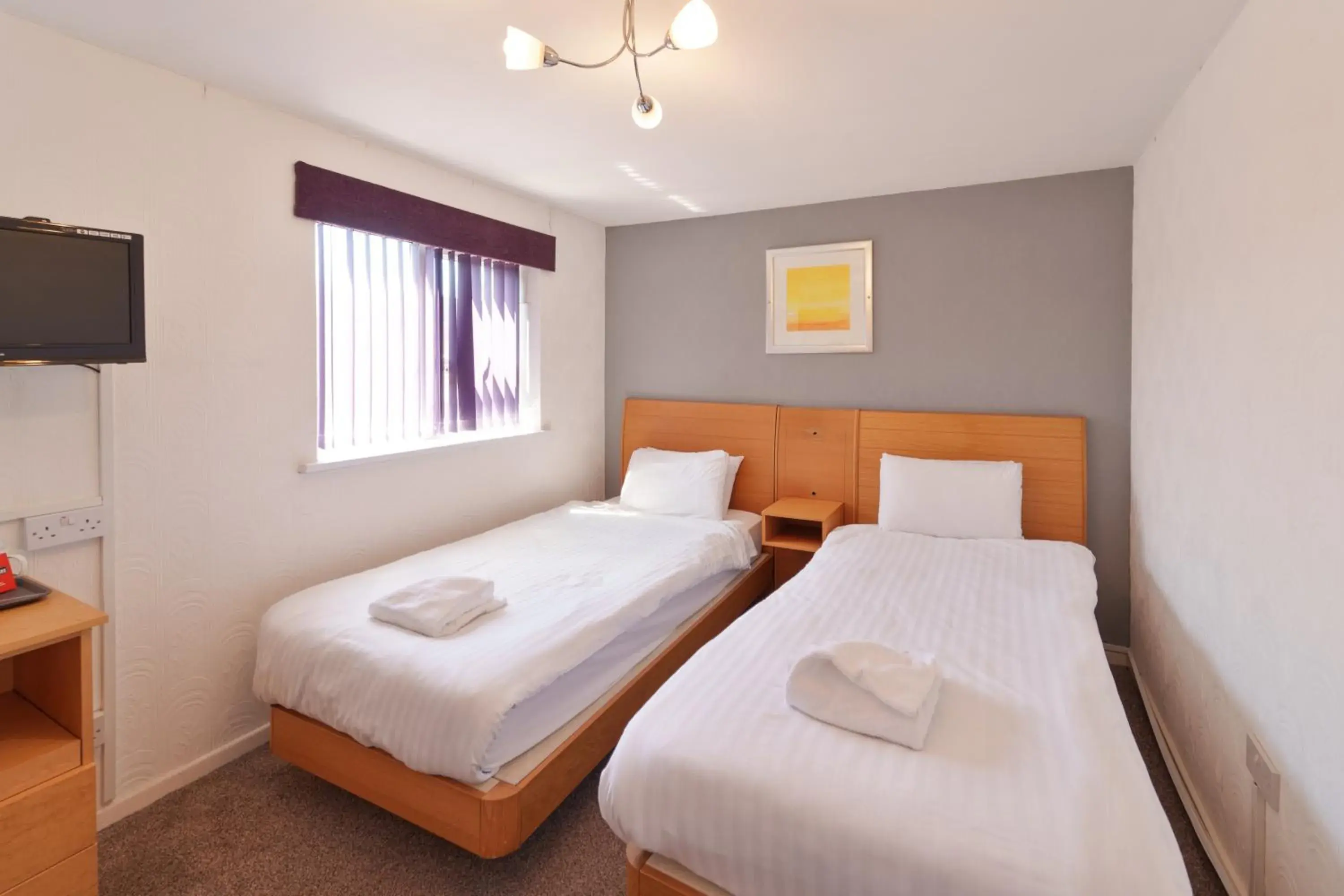 Twin Room in The Royal Alexandra Hotel by Compass Hospitality Twin Room in The Royal Alexandra Hotel by Compass Hospitality
