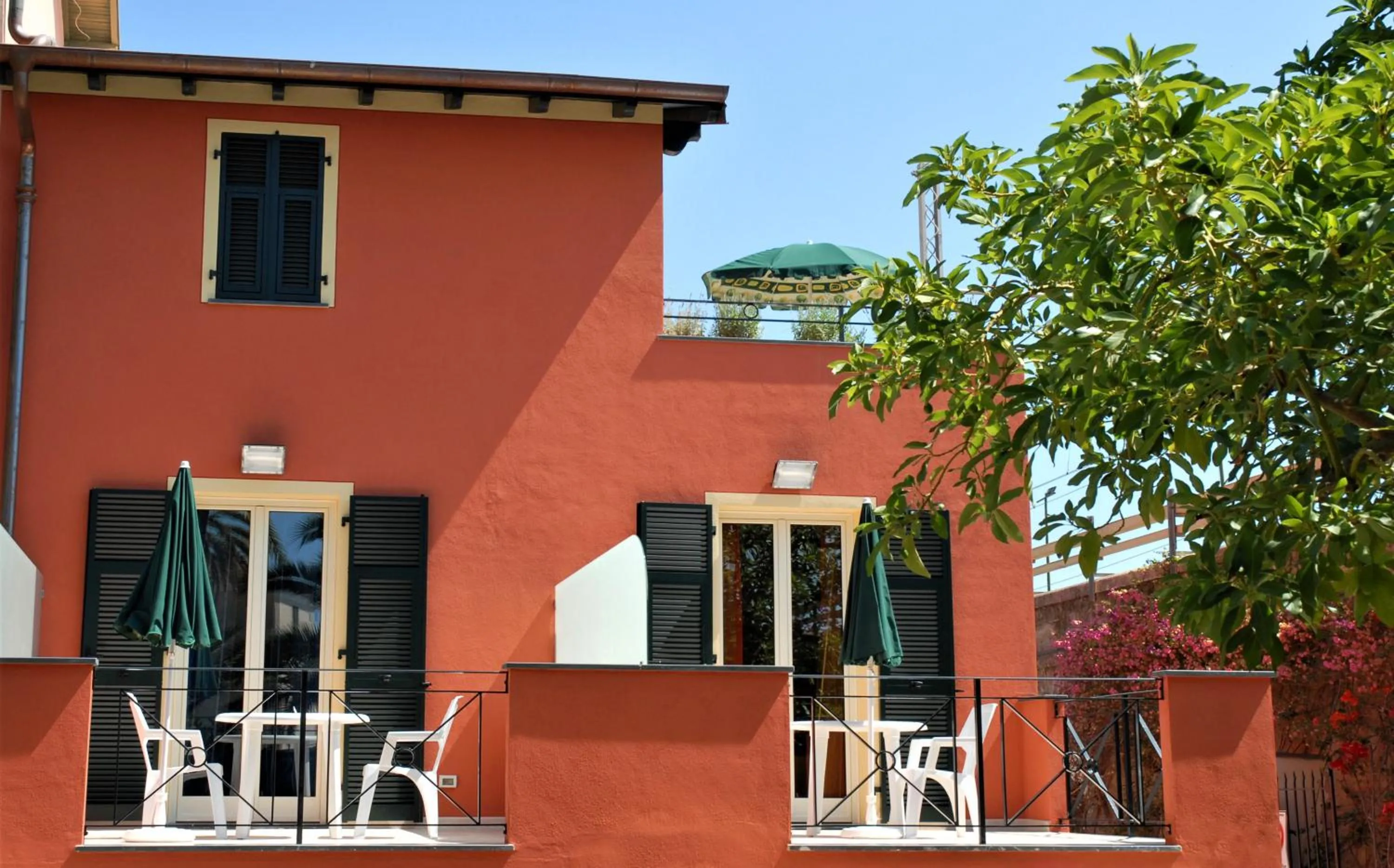 Property building in Acqua di Mare