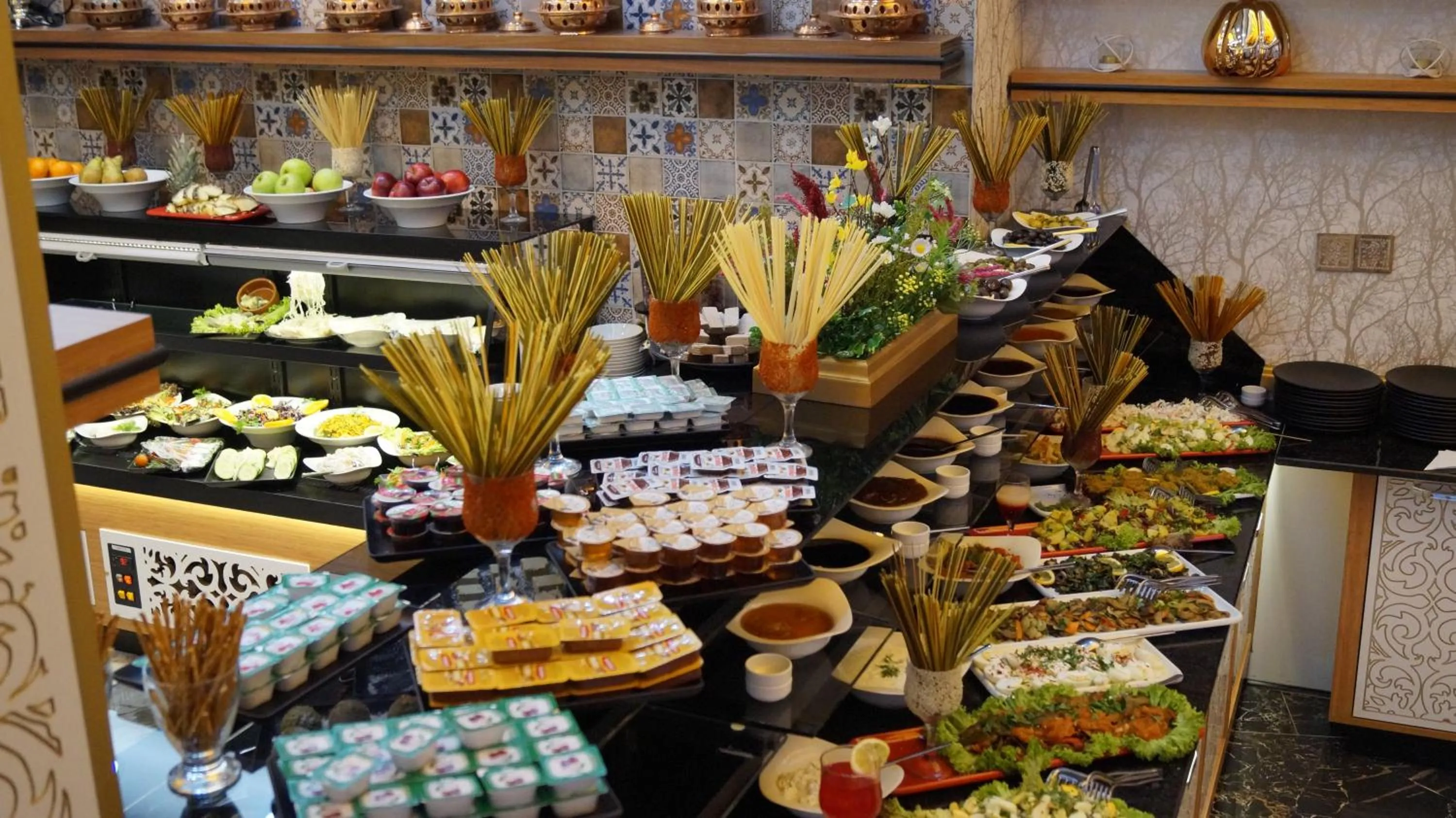 Buffet breakfast in Demosan Hotel Hilden