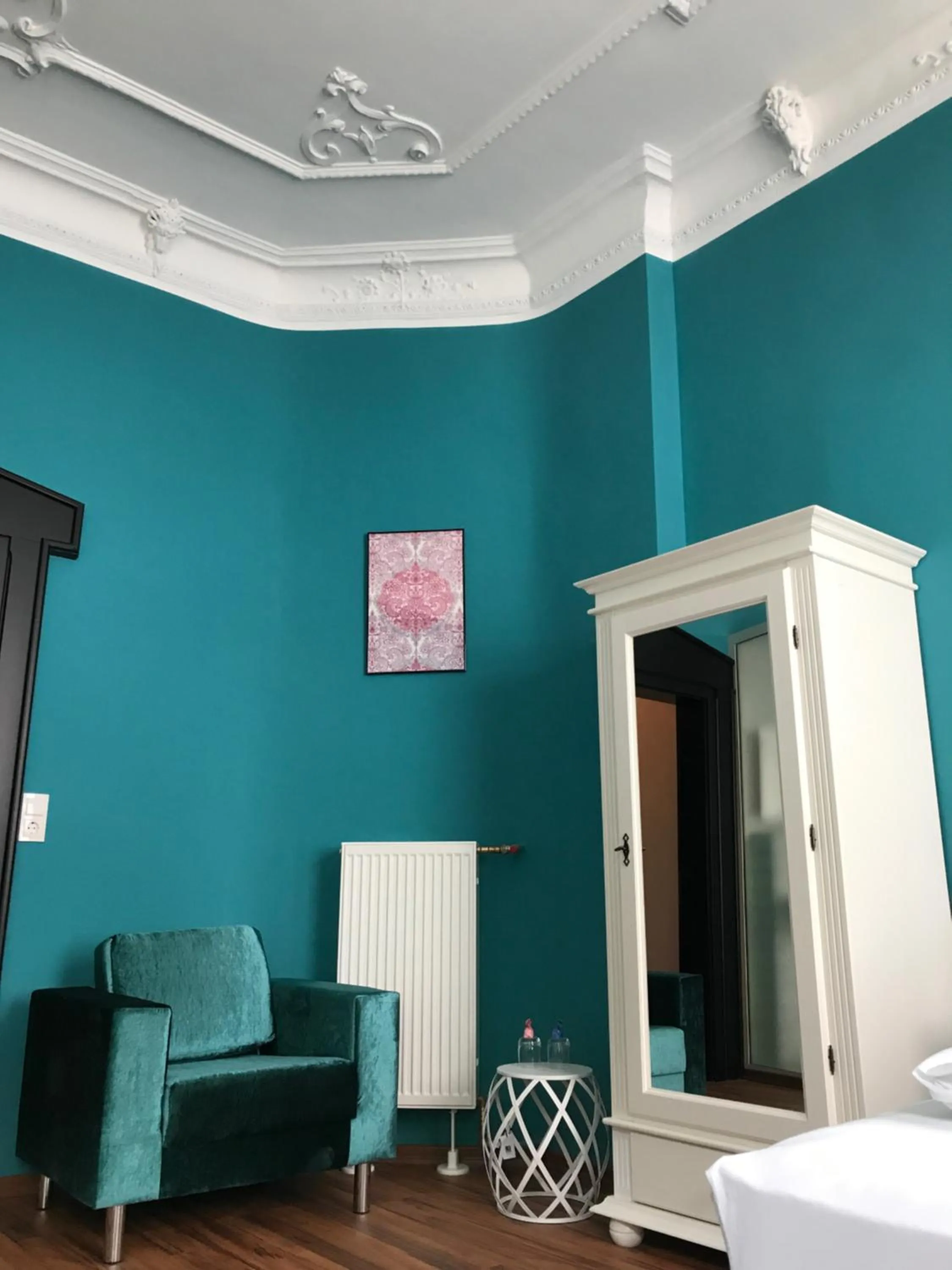 Area and facilities in SmartHotel Mystique Self check-in