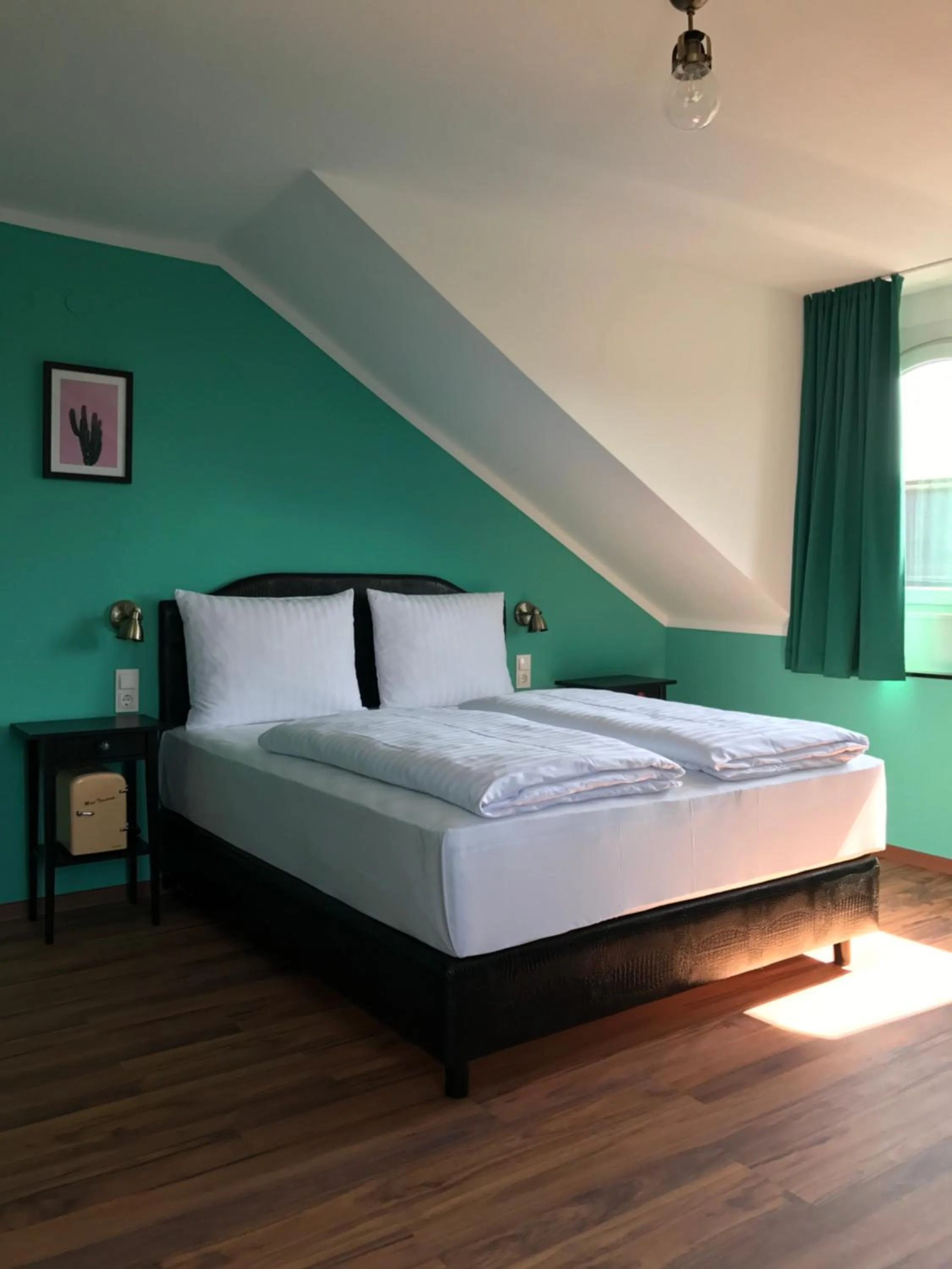 Photo of the whole room, Bed in SmartHotel Mystique Self check-in