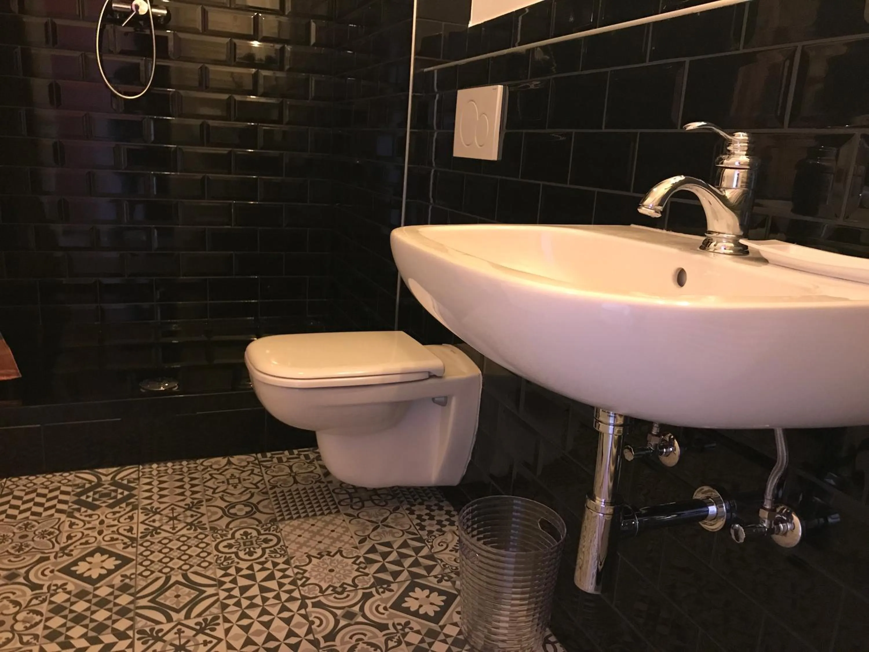 Bathroom in SmartHotel Mystique Self check-in