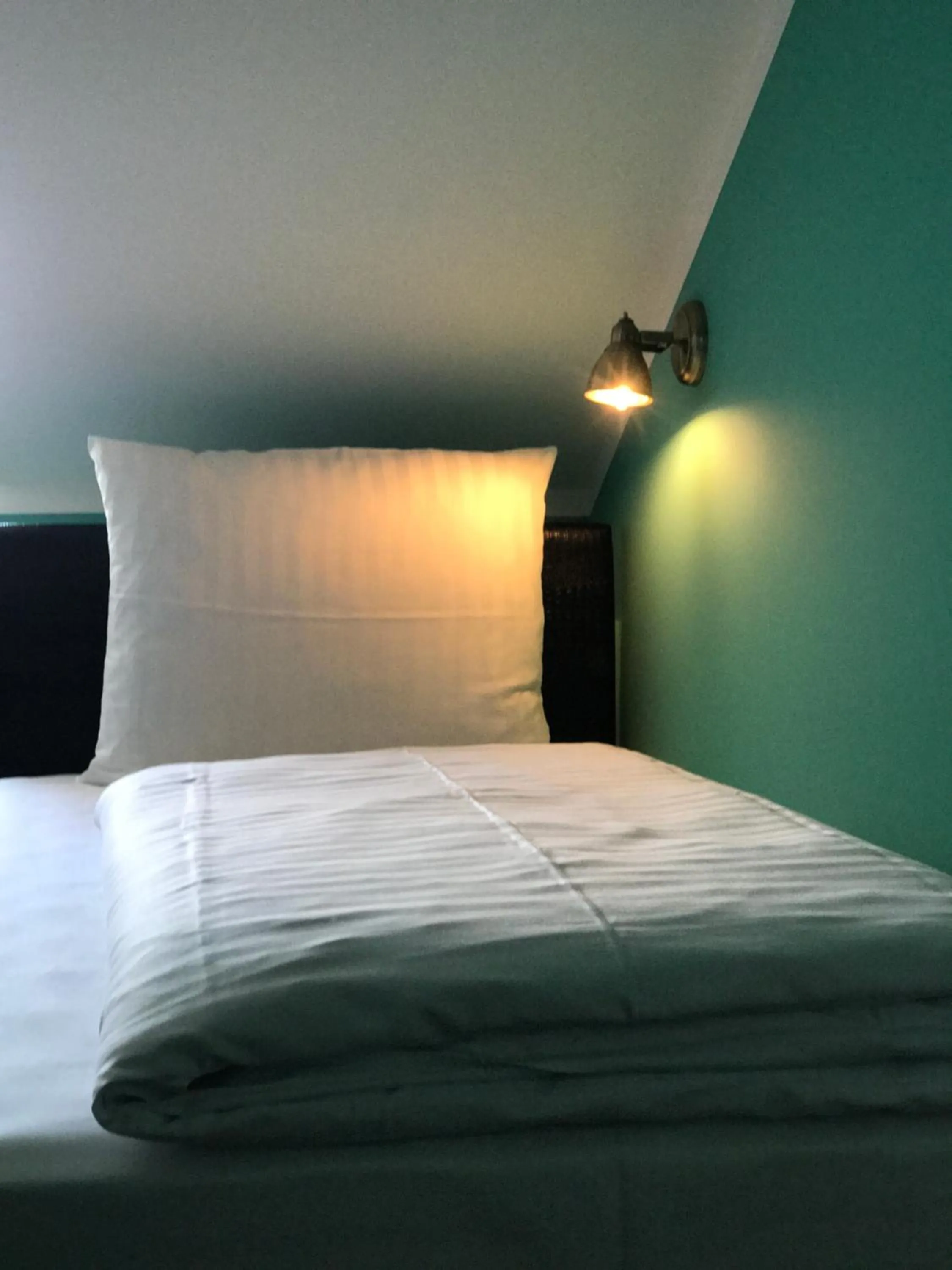 Photo of the whole room, Bed in SmartHotel Mystique Self check-in