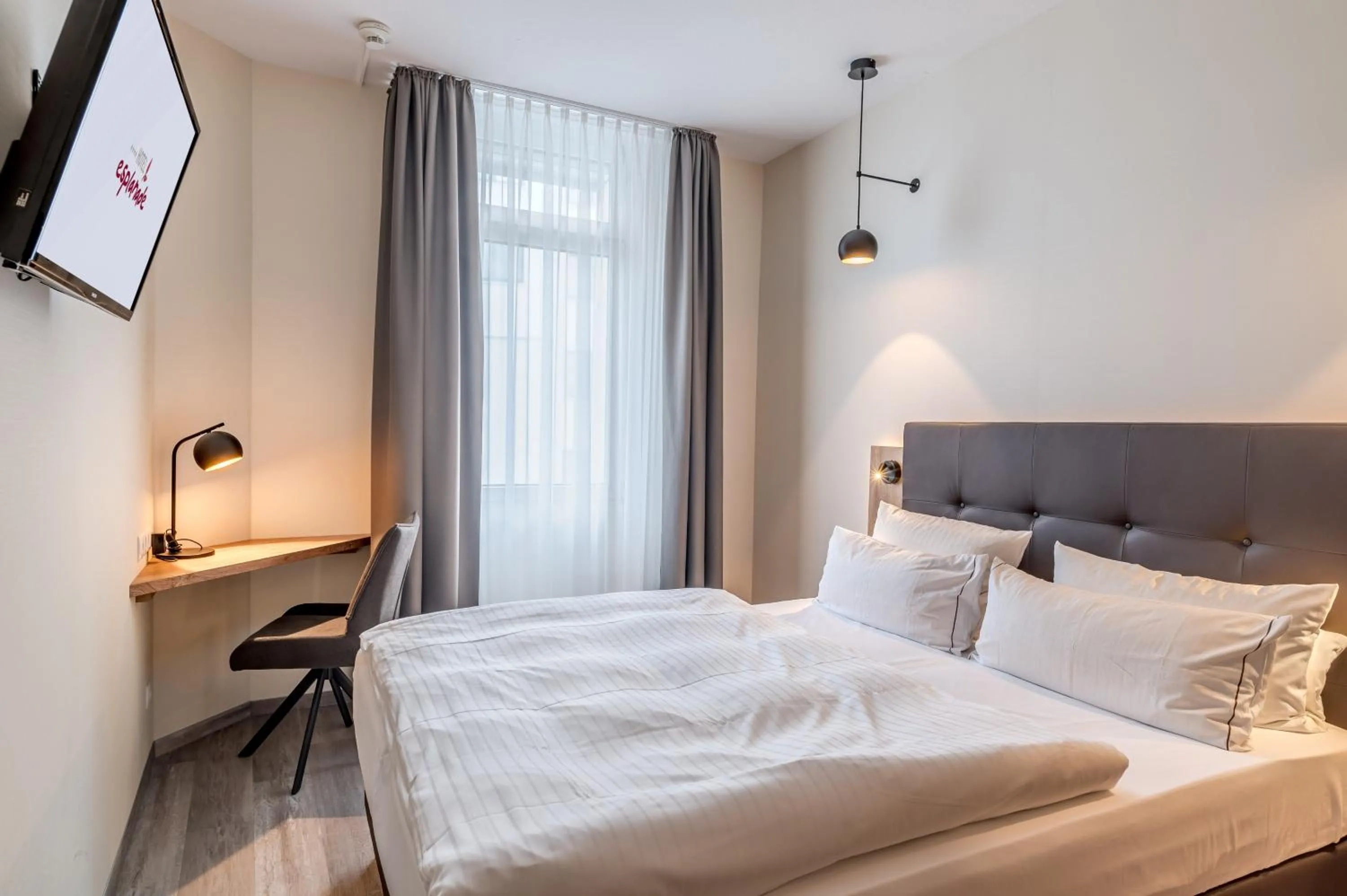 Bed in Hotel Esplanade Dortmund