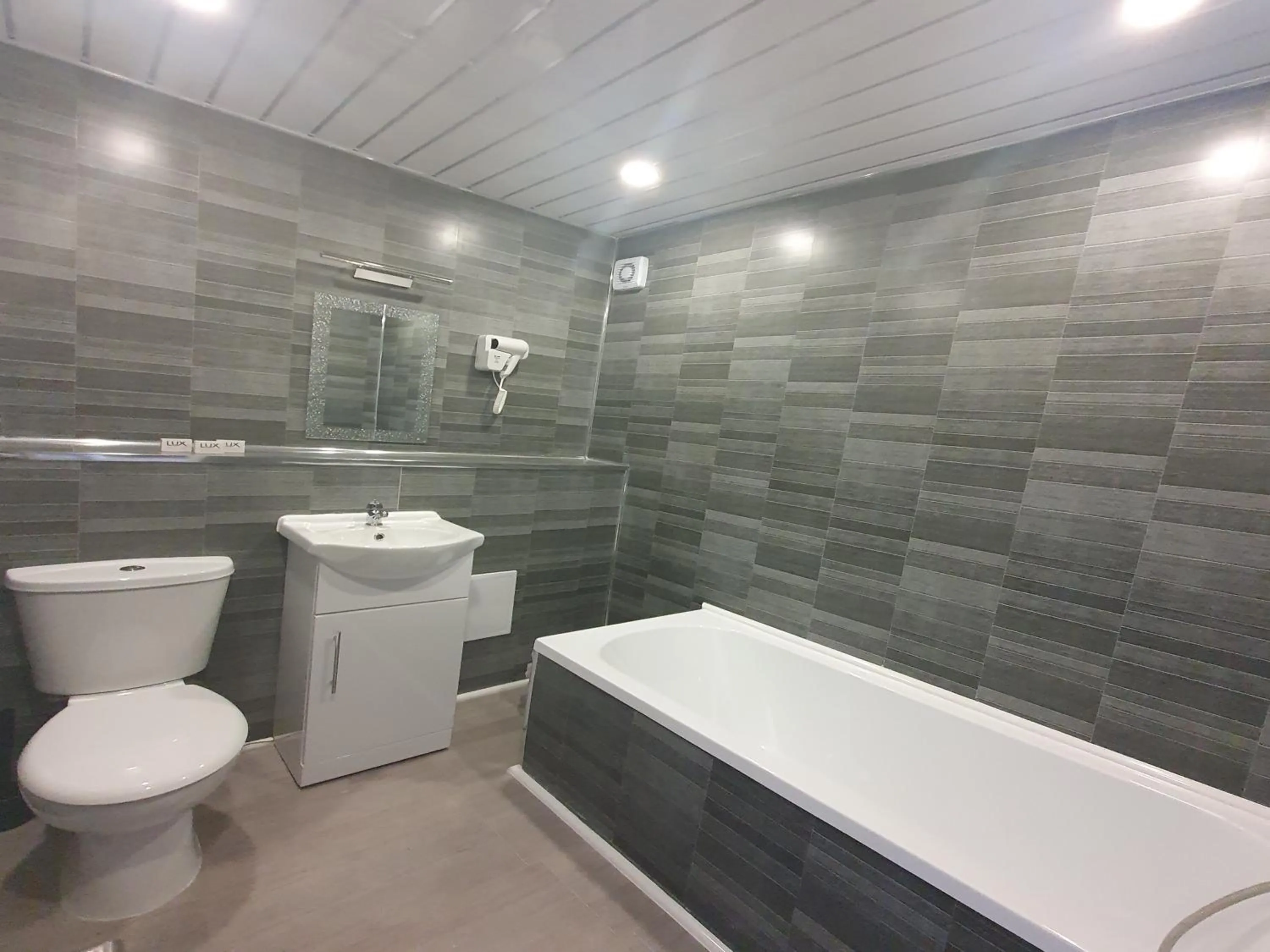 South Beach Kings Promenade Hotel