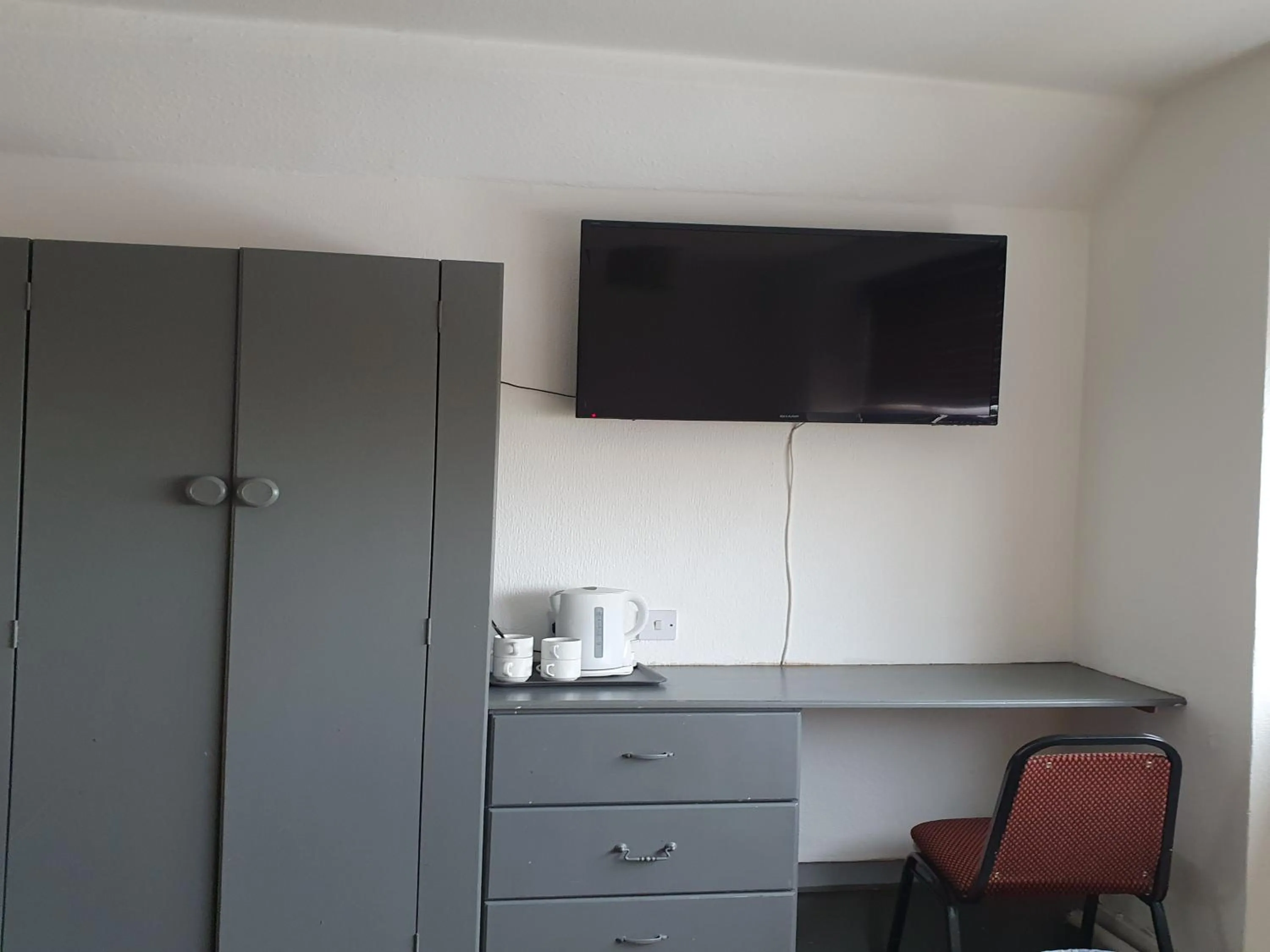 South Beach Kings Promenade Hotel