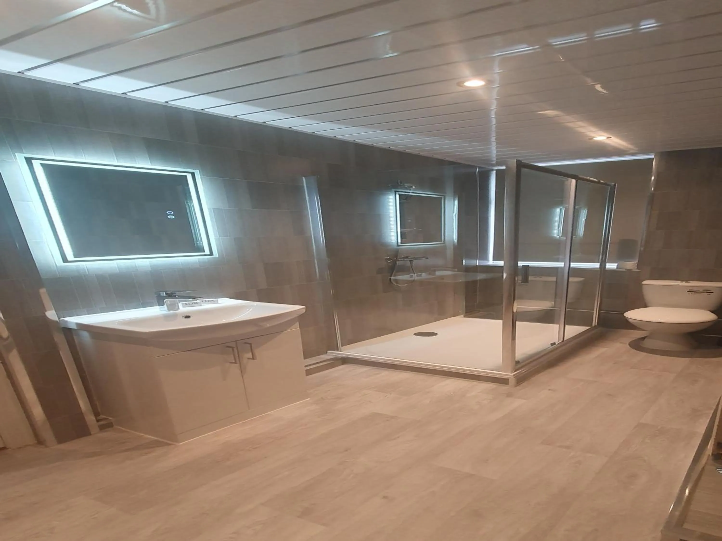 South Beach Kings Promenade Hotel