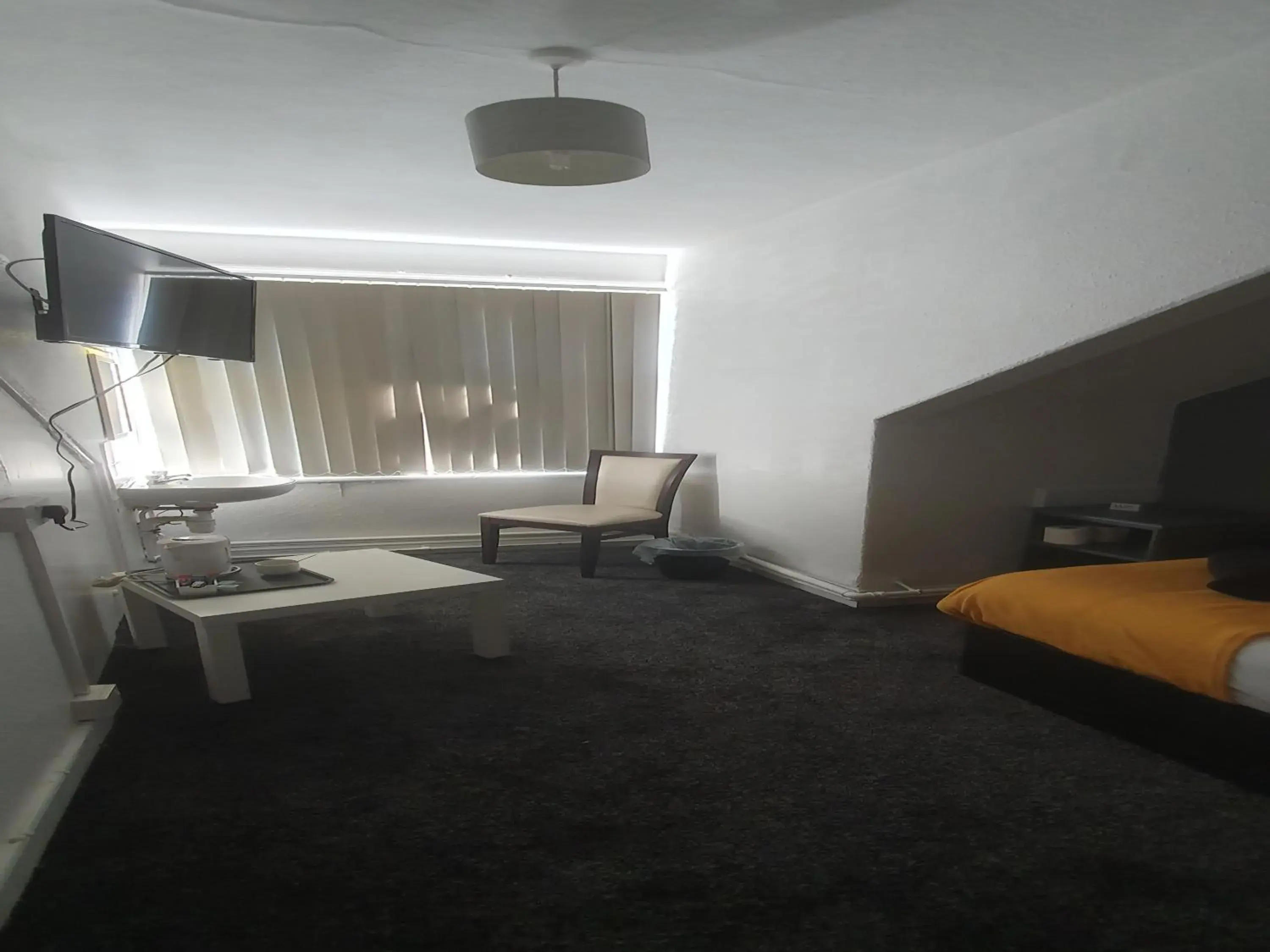 Bed in South Beach Kings Promenade Hotel Bed in South Beach Kings Promenade Hotel