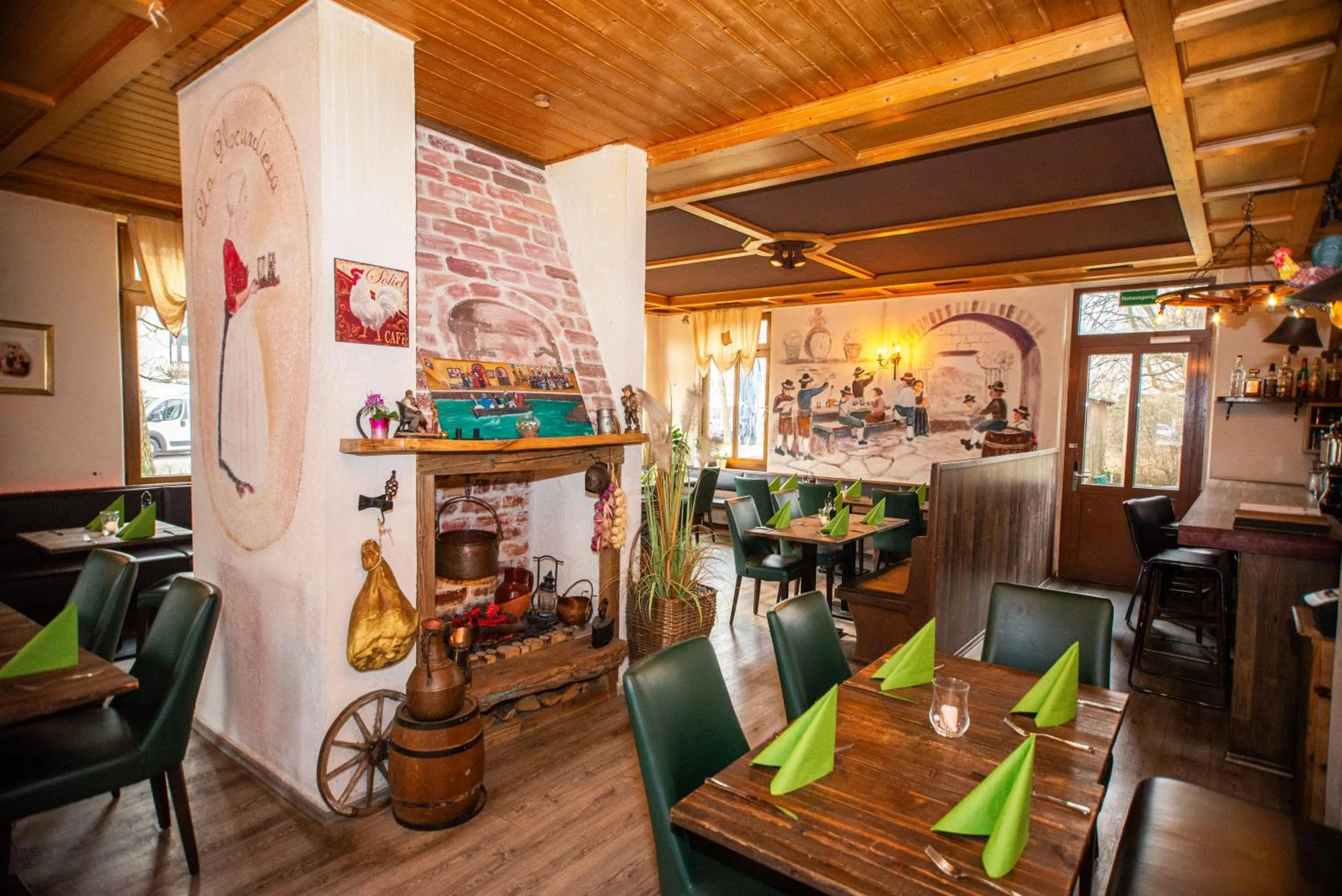 Restaurant/places to eat in Hotel Perlach Allee by Blattl