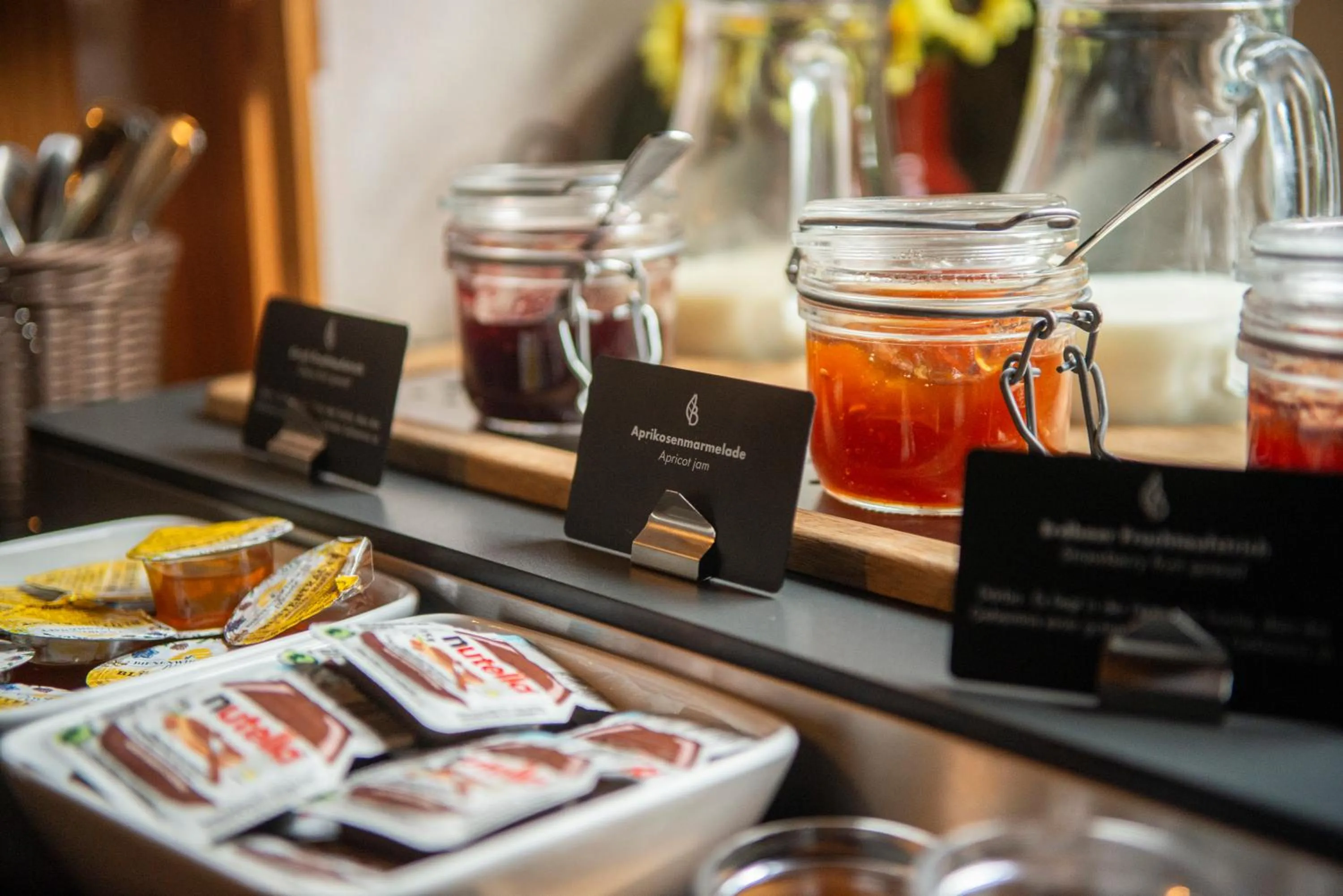 Breakfast in Hotel Perlach Allee by Blattl