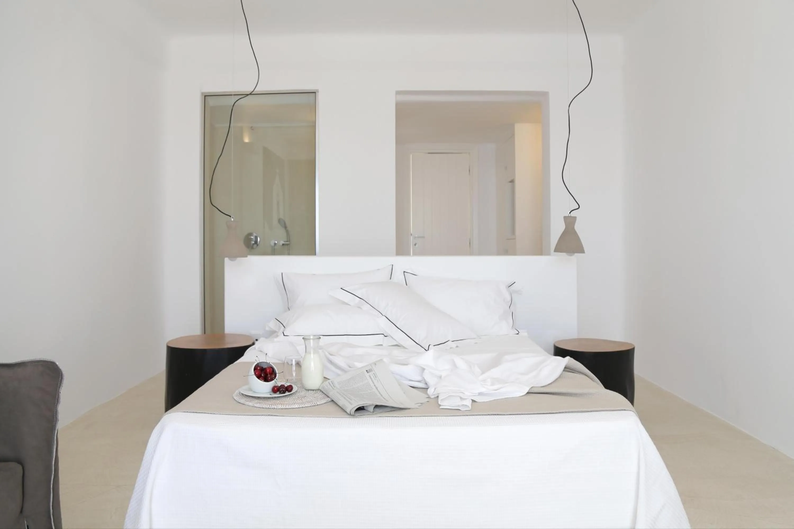 Photo of the whole room, Bed in Livin Mykonos Hotel - Adults Only