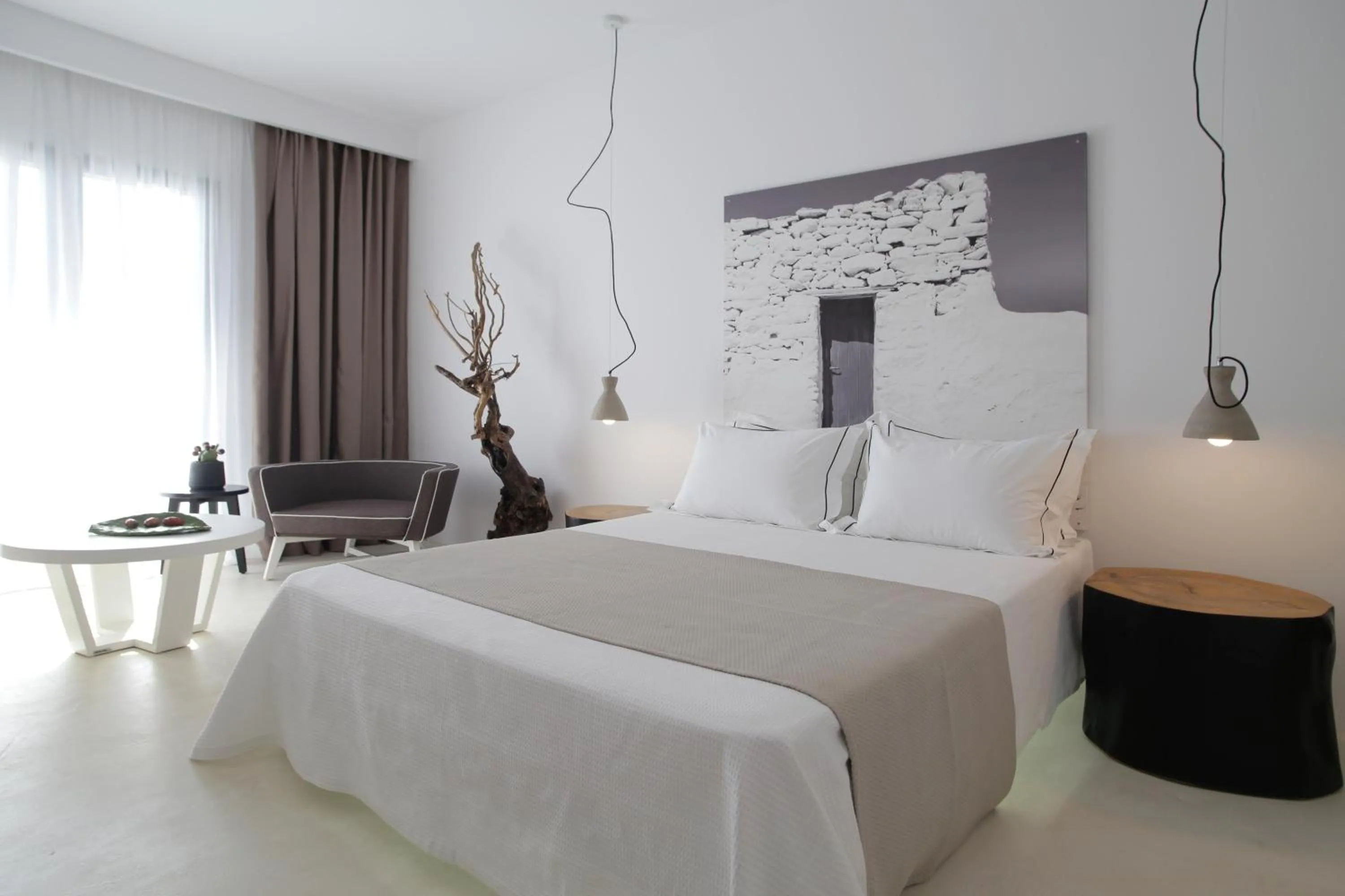 Photo of the whole room, Bed in Livin Mykonos Hotel - Adults Only