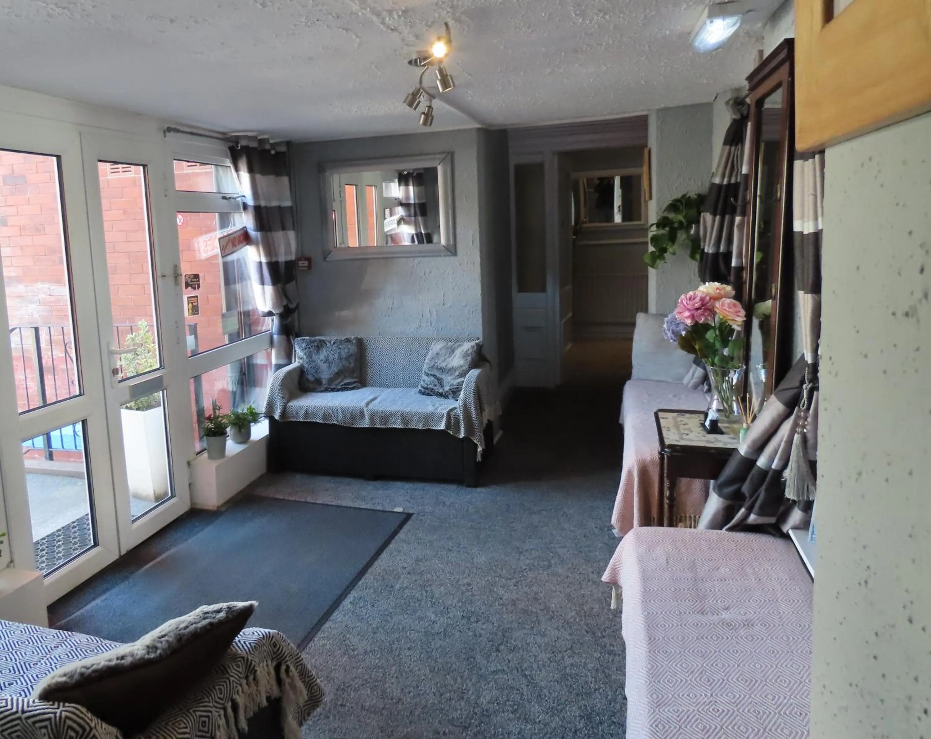 Lobby or reception in Willin House Hotel