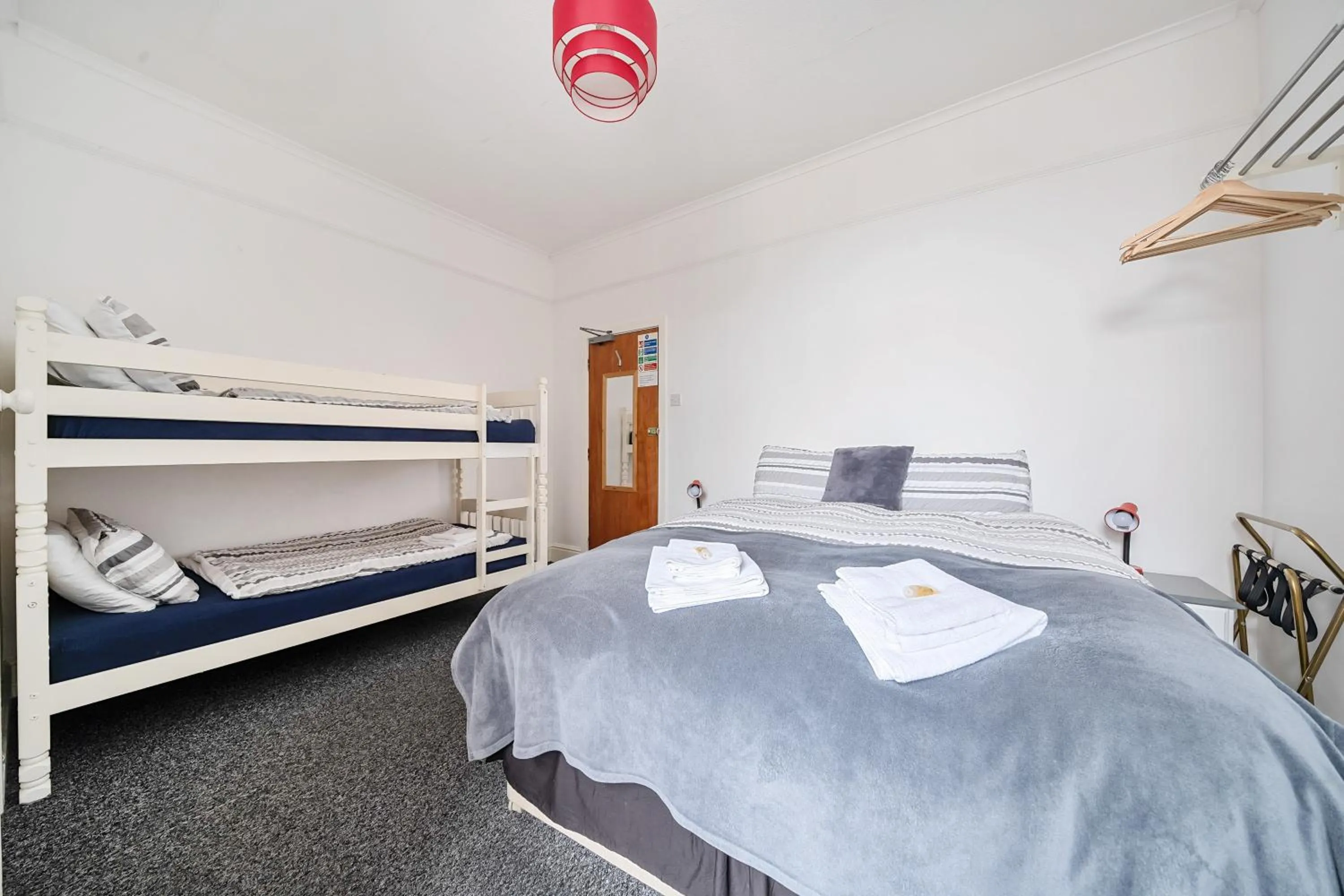 Bed in Willin House Hotel