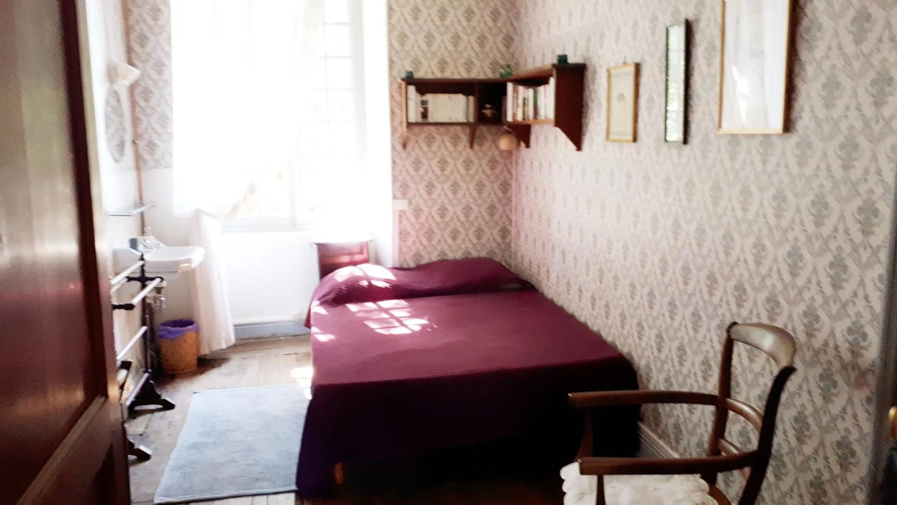 Bed in La Cure du Maine Charles