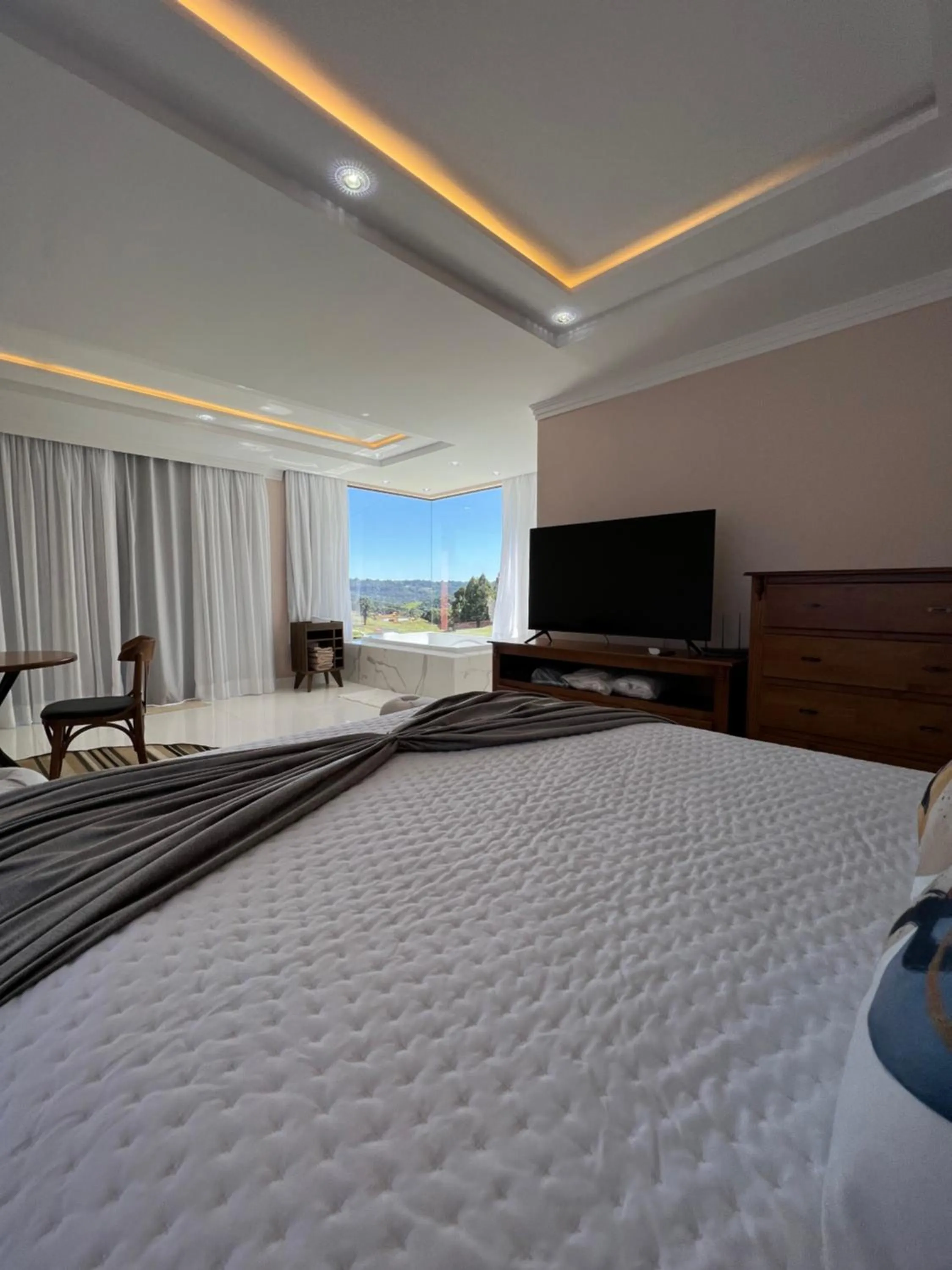 Photo of the whole room, Bed in Hope Valley Adventure Resort