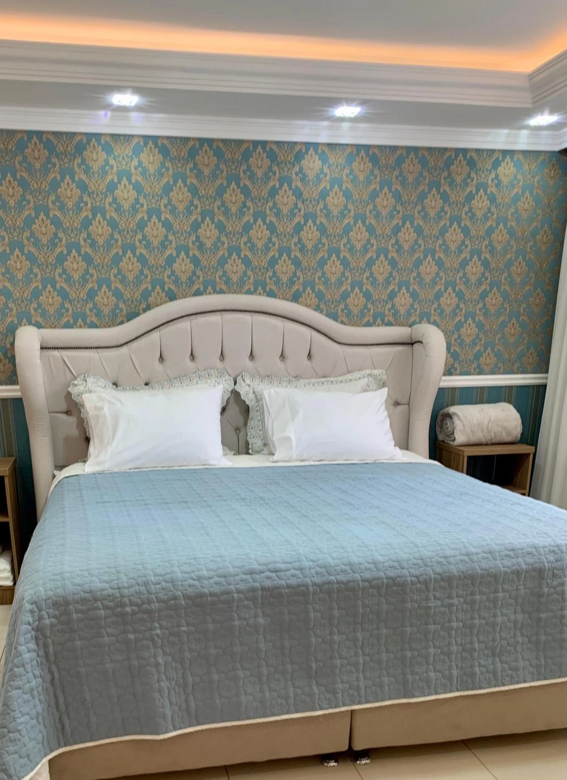 Photo of the whole room, Bed in Hope Valley Adventure Resort