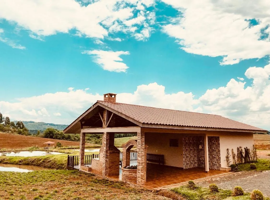 Photo of the whole room in Hope Valley Adventure Resort