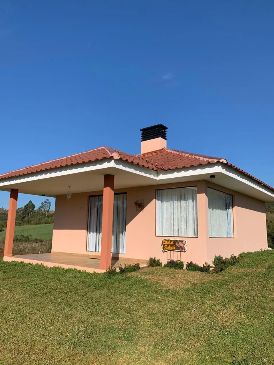 Photo of the whole room in Hope Valley Adventure Resort