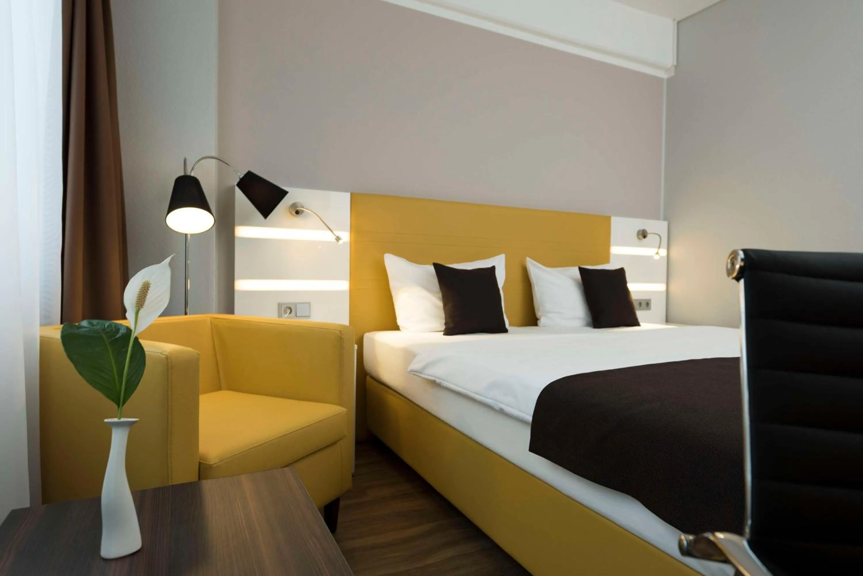 Bedroom, Bed in Best Western Hotel Braunschweig Seminarius