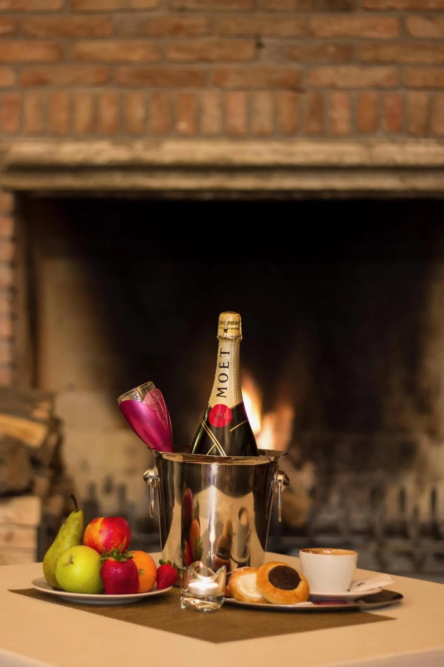 Buffet breakfast in Sand Martin