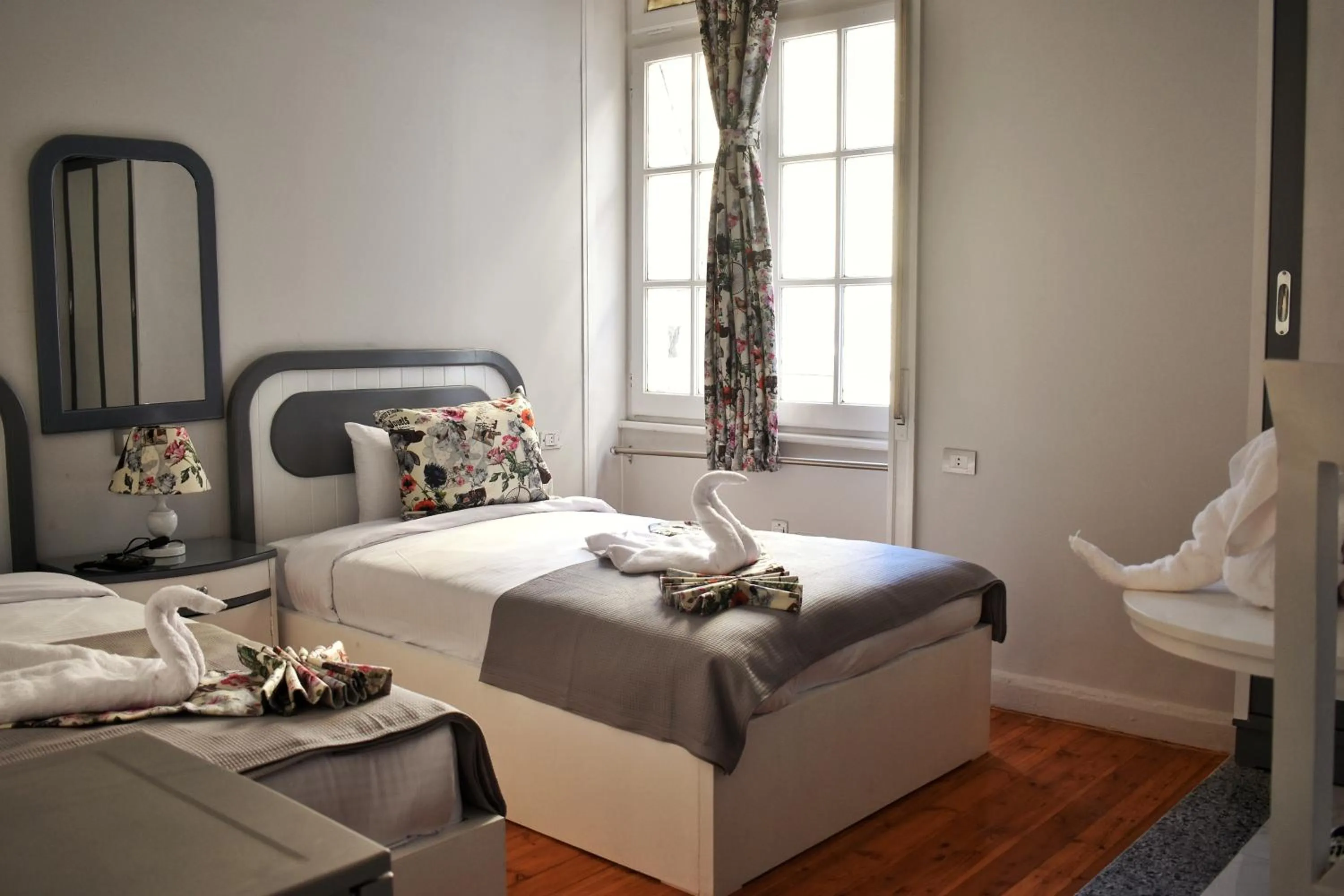 Bedroom, Bed in columbia sky city hotel